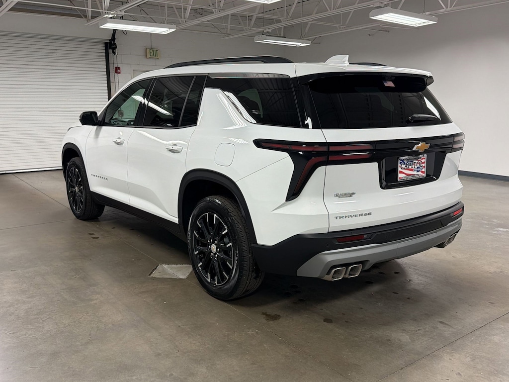 New 2026 Chevrolet Traverse LT SUV