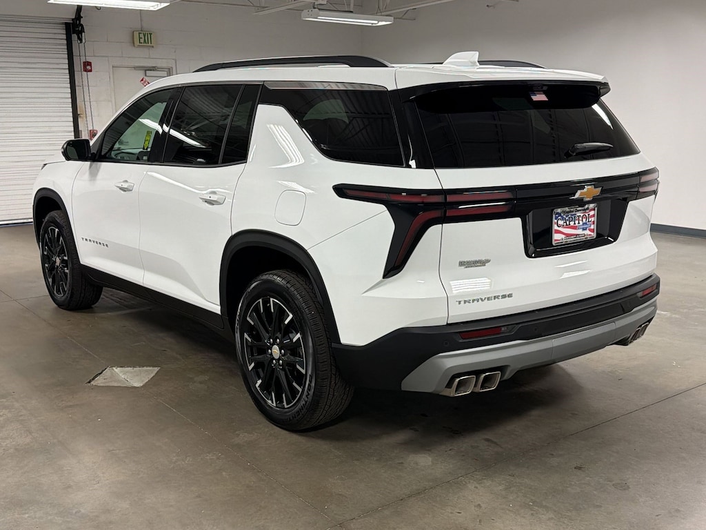 New 2026 Chevrolet Traverse LT SUV