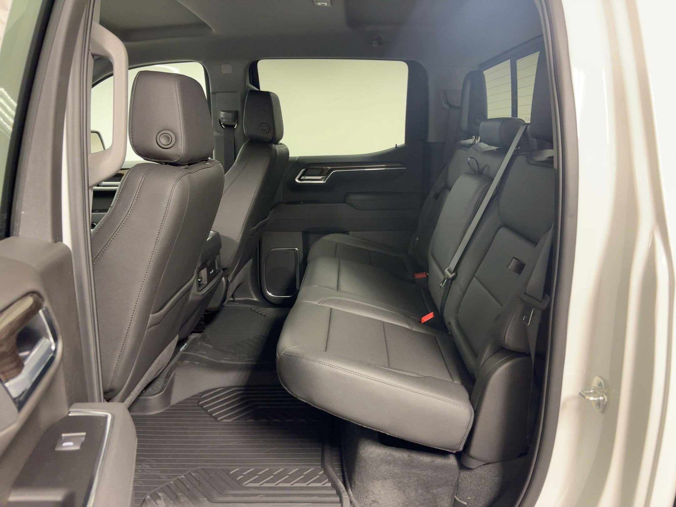 2026 Chevrolet Silverado 1500 LT Trail Boss - Photo 13