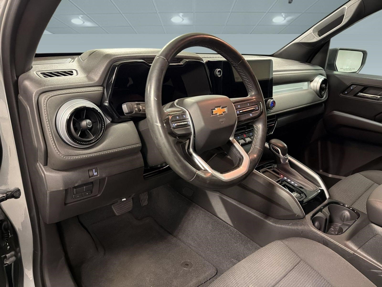 Used 2024 Chevrolet Colorado LT Truck