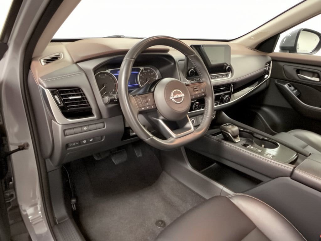 Used 2023 Nissan Rogue SL FWD SUV