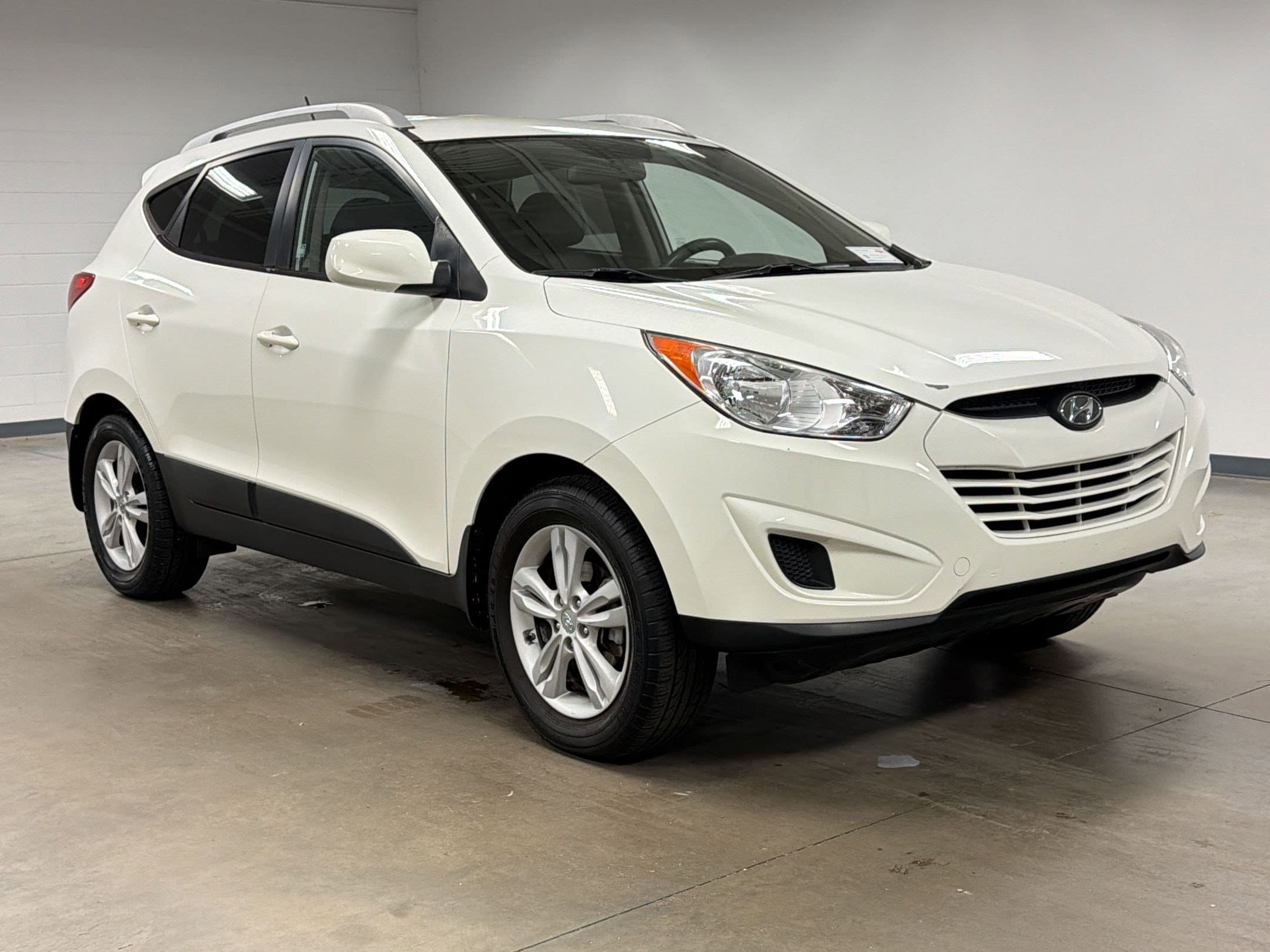 2011 Hyundai Tucson GLS photo 4
