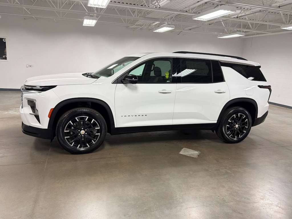 New 2026 Chevrolet Traverse LT SUV