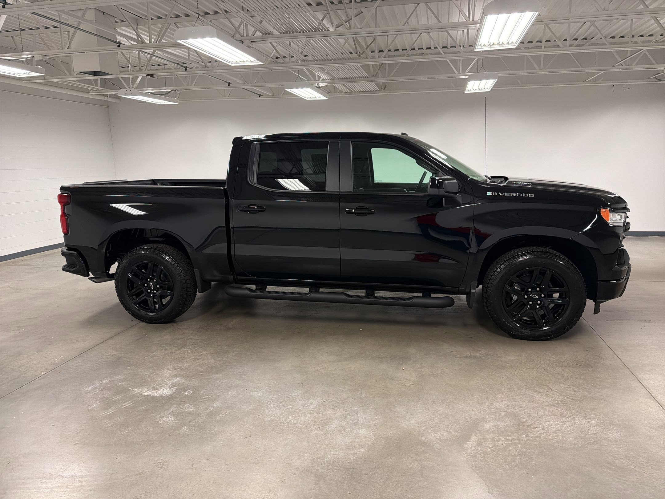 2026 Chevrolet Silverado 1500 RST photo 6