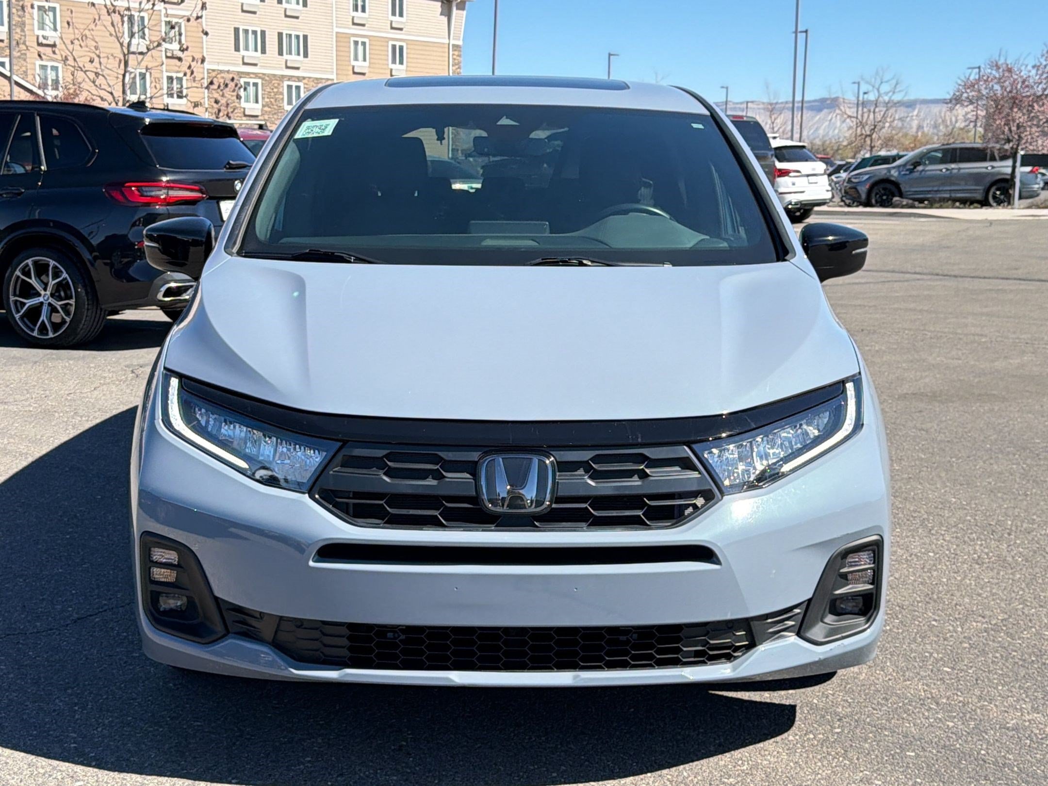 Odyssey Sport-L Minivan