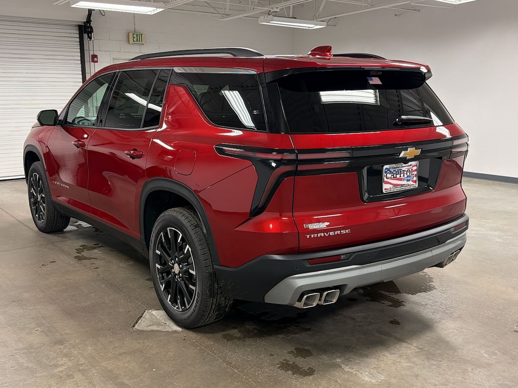 New 2026 Chevrolet Traverse LT SUV