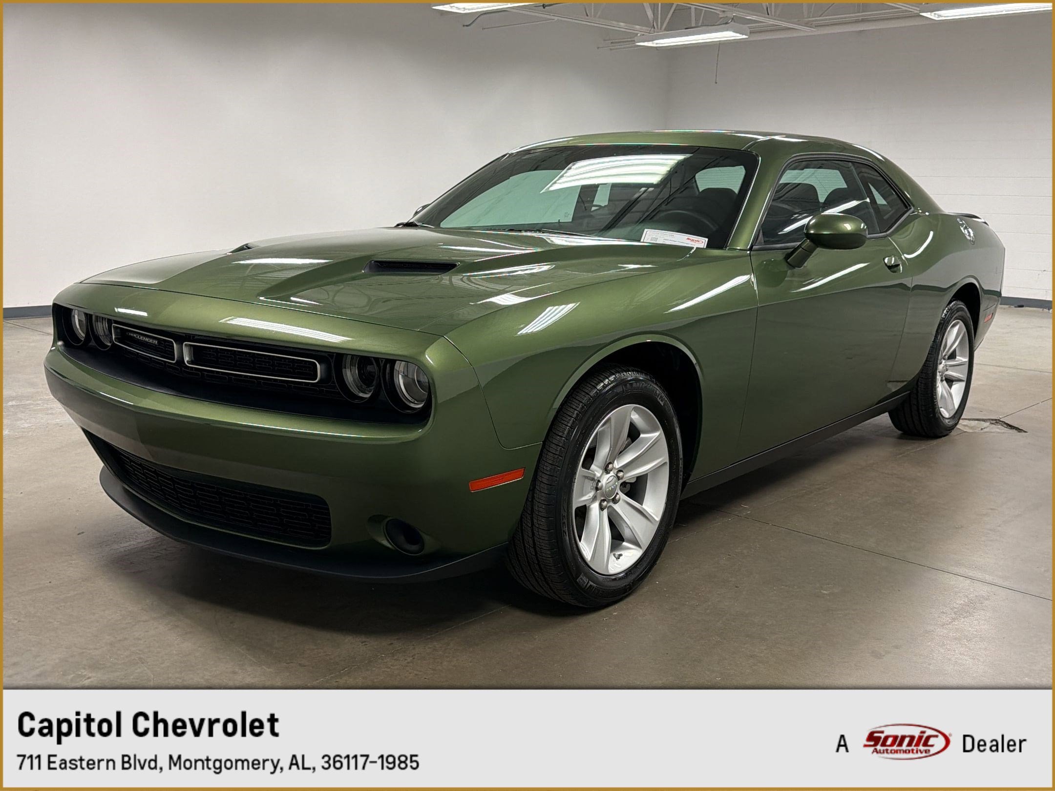 2023 Dodge Challenger SXT Auto's photo
