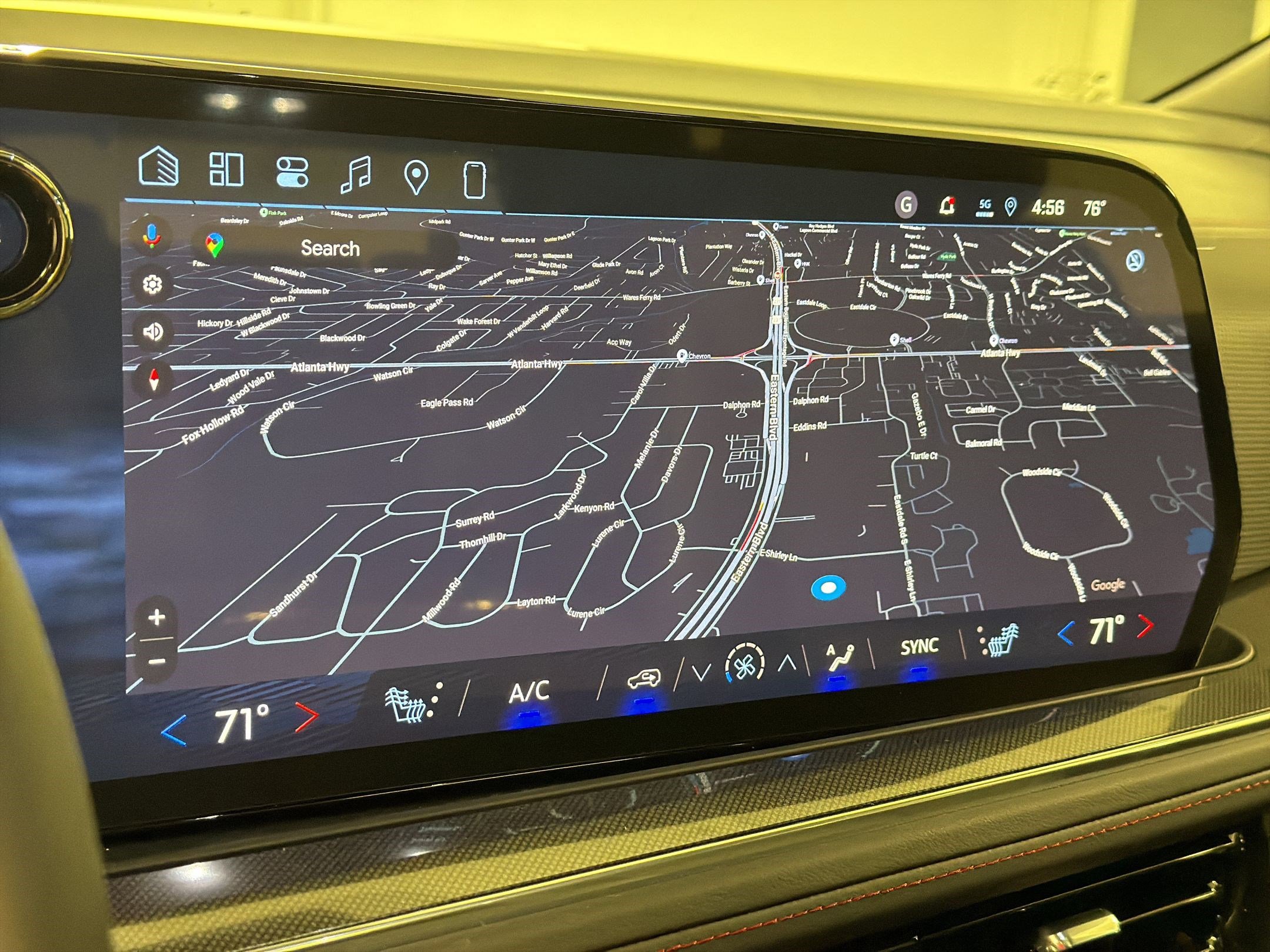 2026 Chevrolet Tahoe RST - Photo 22