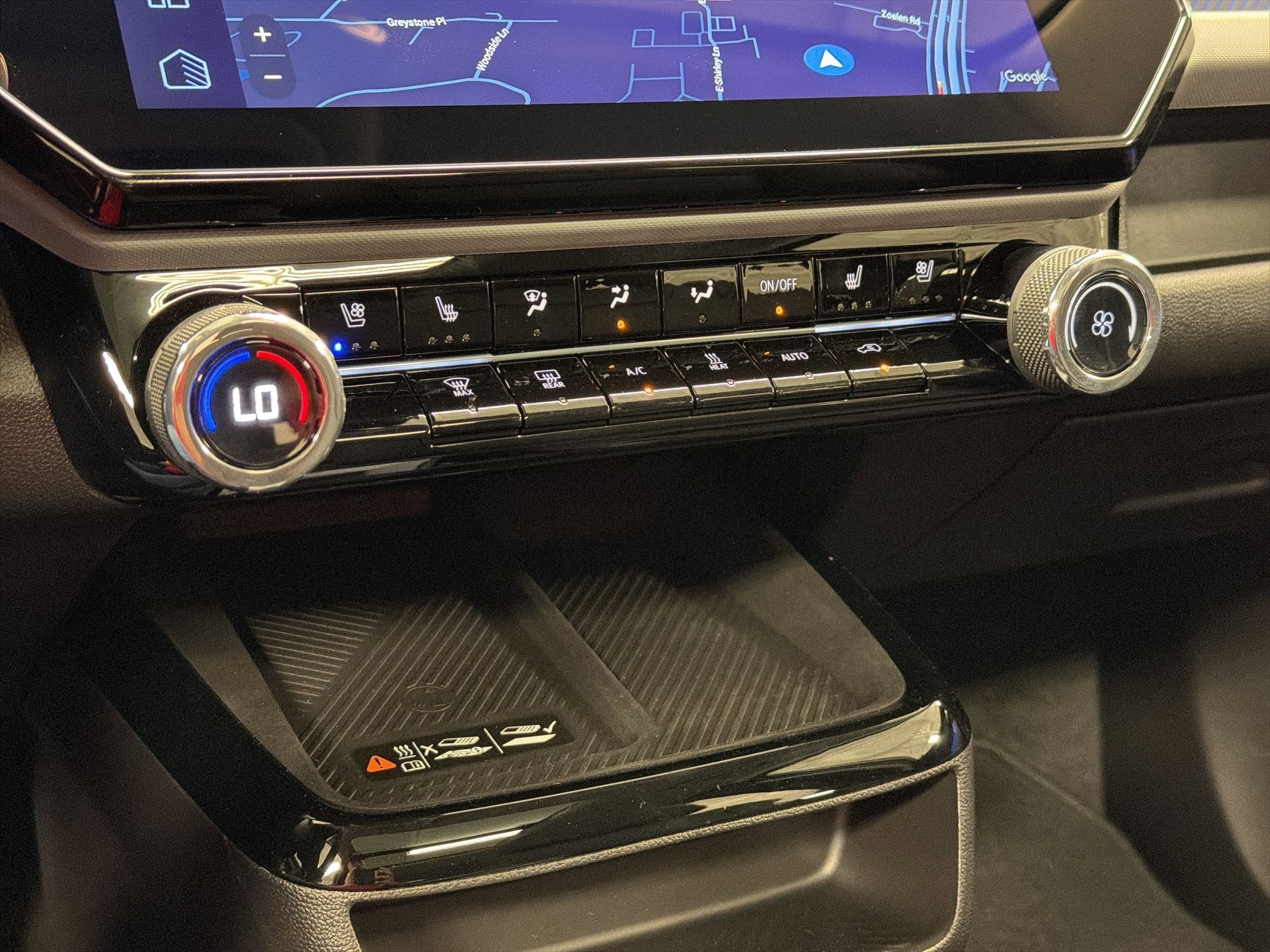 2027 Chevrolet Bolt RS - Photo 18