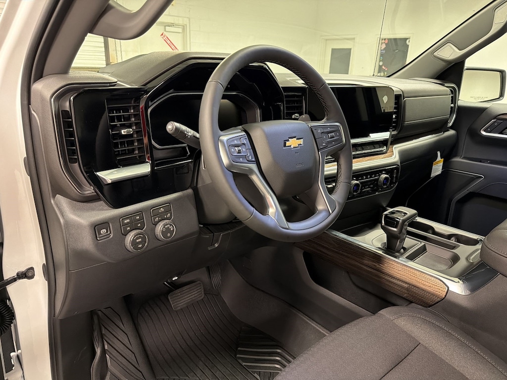 New 2026 Chevrolet Silverado 1500 LT Truck