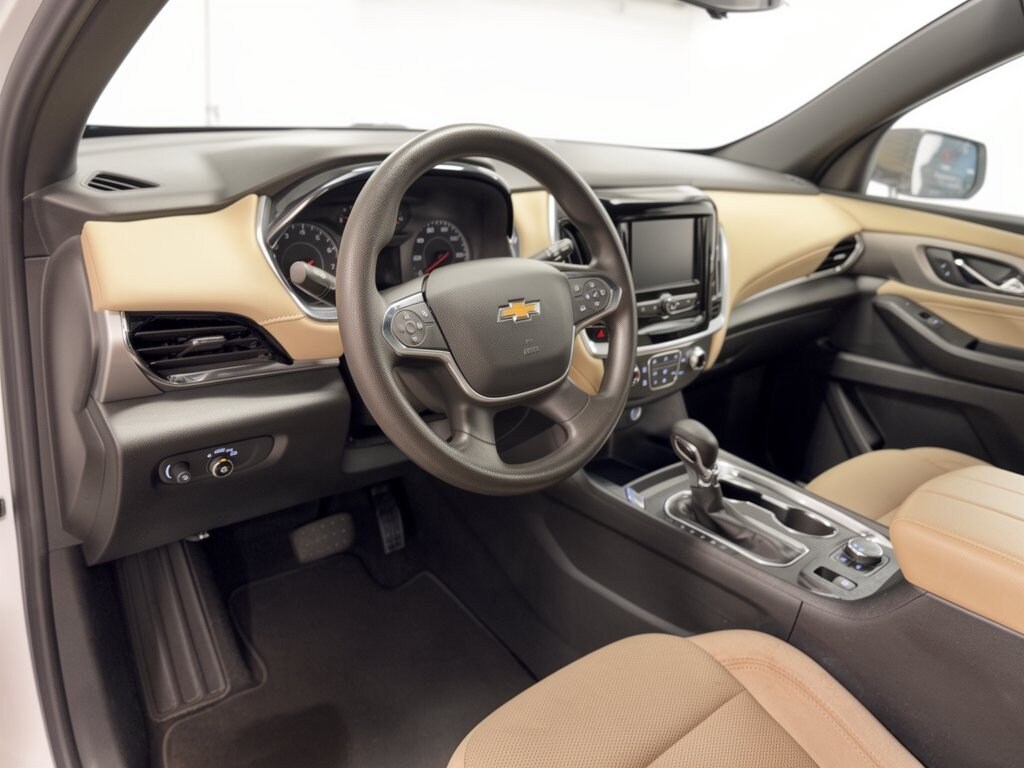 Used 2022 Chevrolet Traverse LS SUV