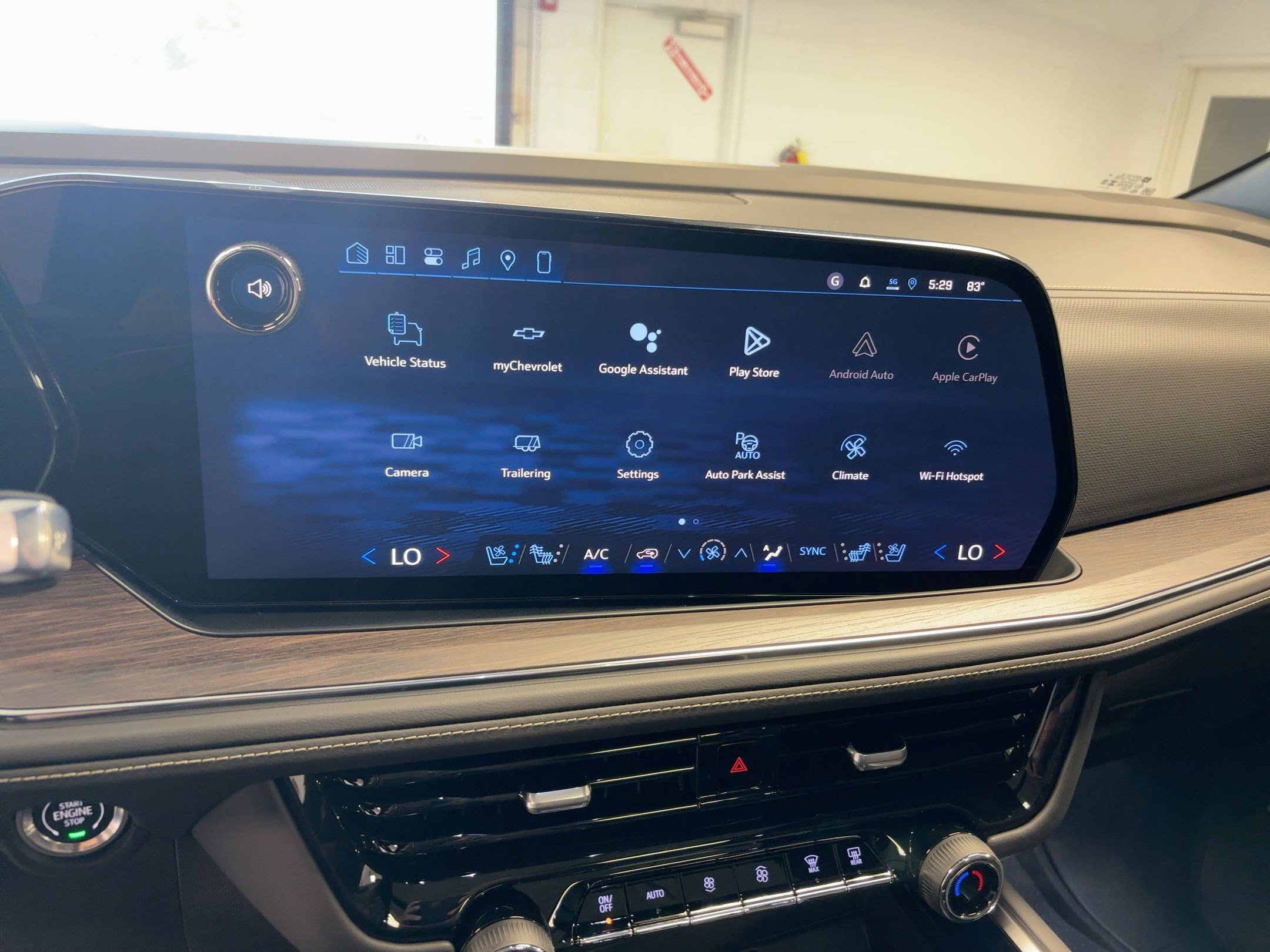 2026 Chevrolet Suburban Premier - Photo 23