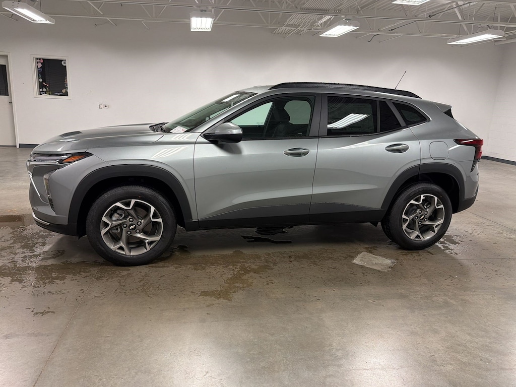 New 2026 Chevrolet Trax LT SUV