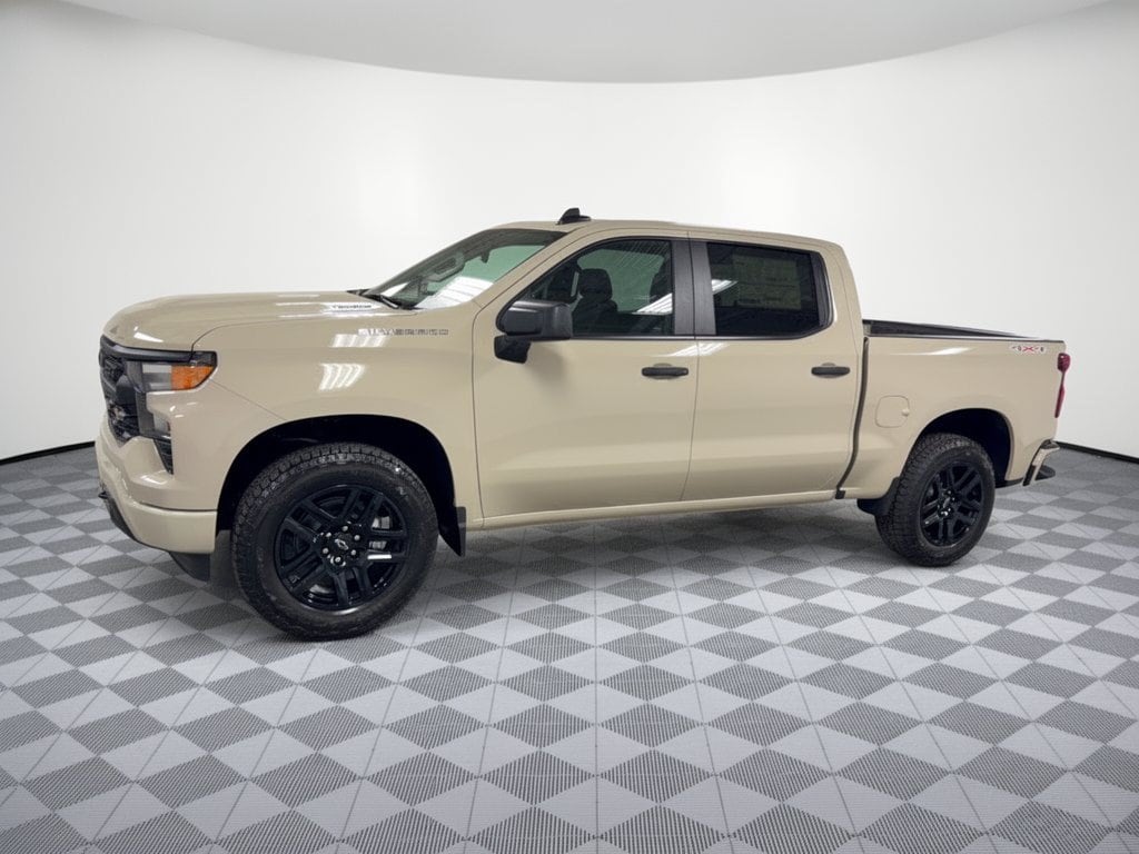 2026 Chevrolet Silverado 1500 Custom - Photo 2