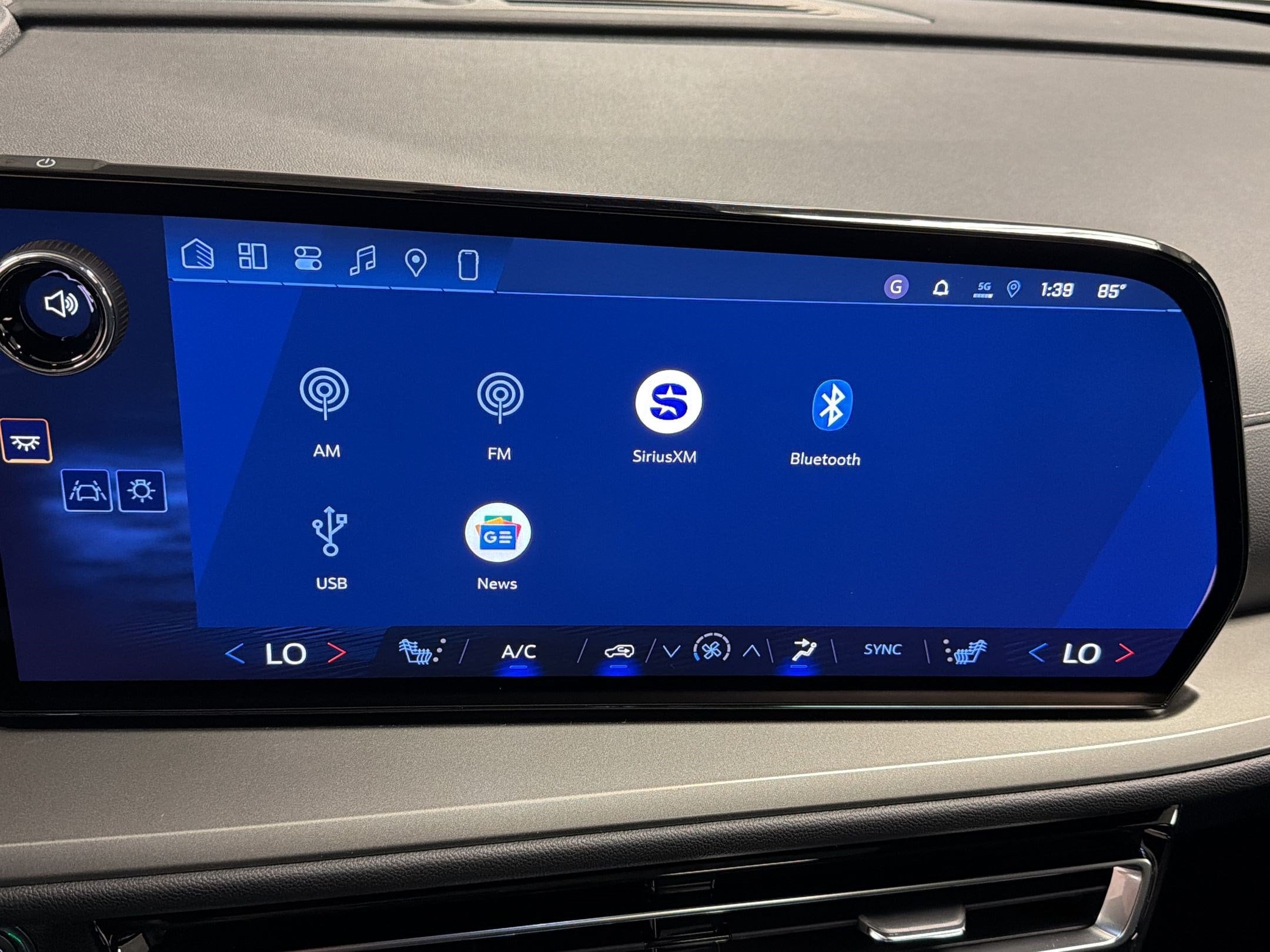 2026 Chevrolet Traverse LT - Photo 24