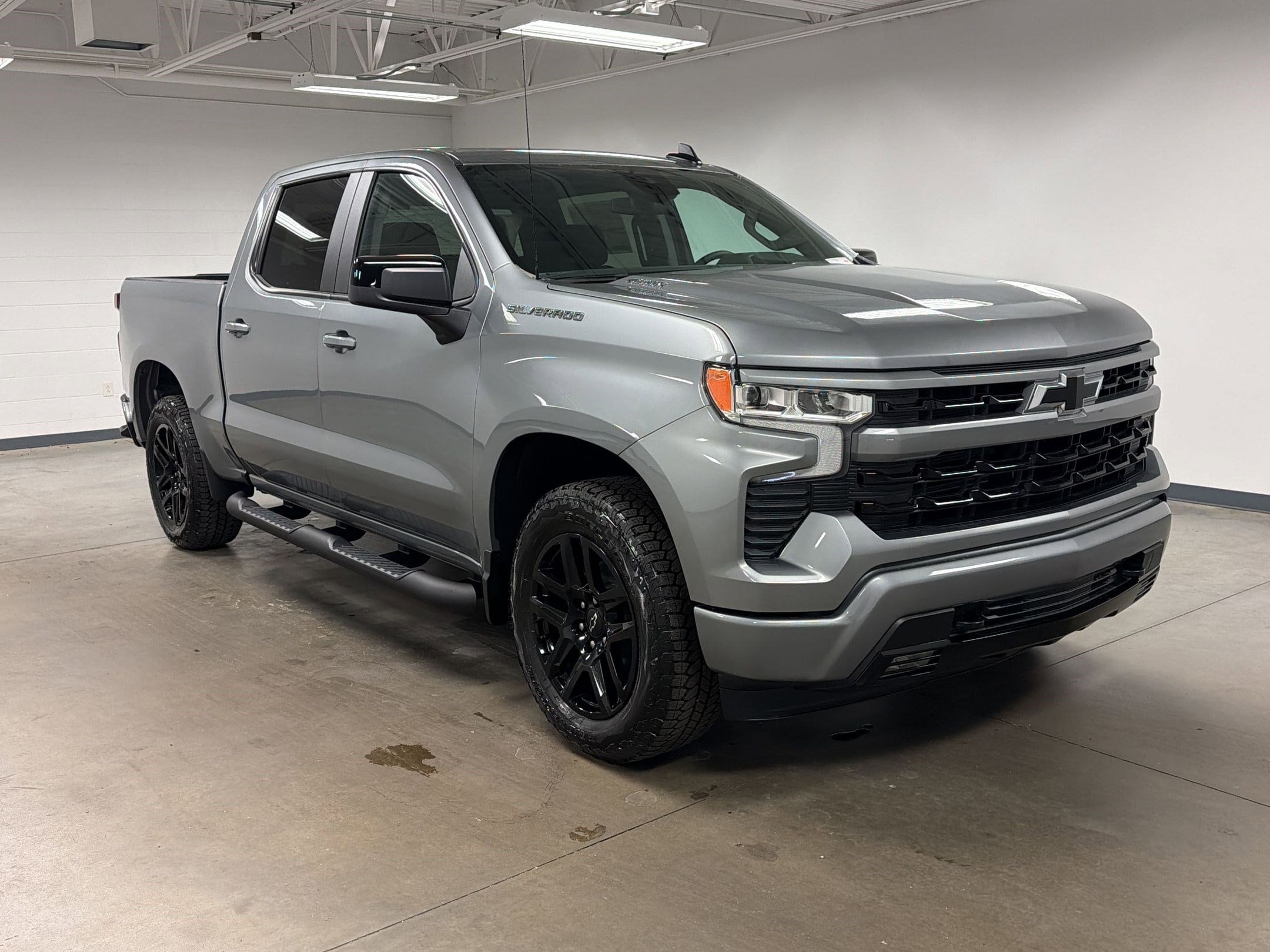 2026 Chevrolet Silverado 1500 RST photo 4