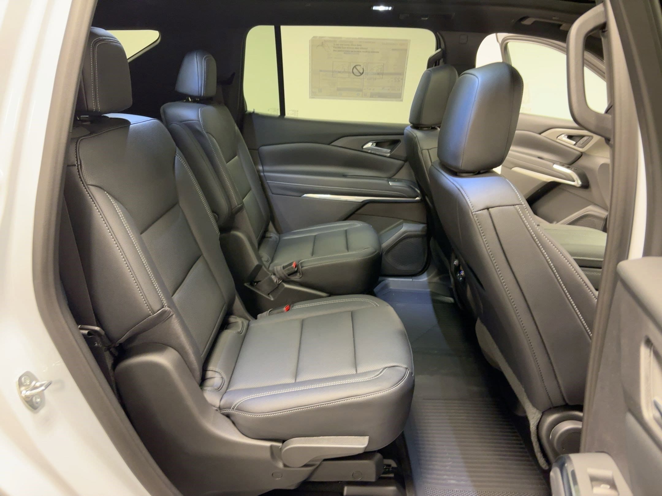 2026 Chevrolet Traverse LT - Photo 30