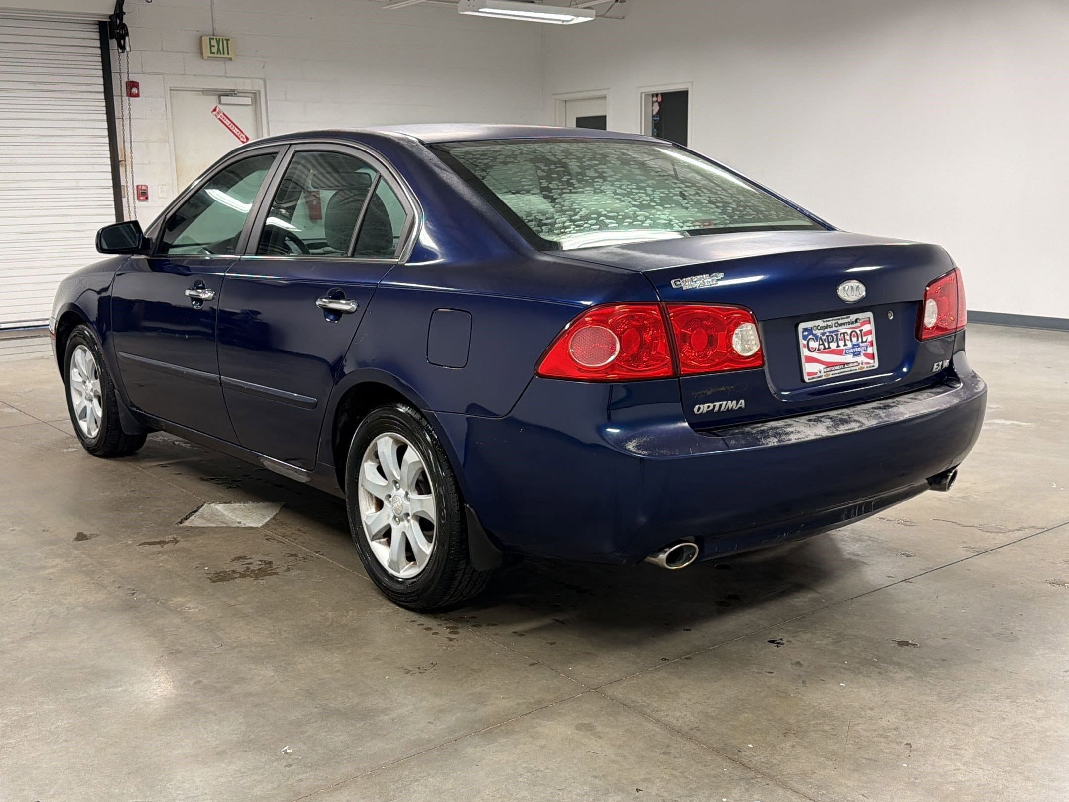 2007 Kia Optima EX photo 2