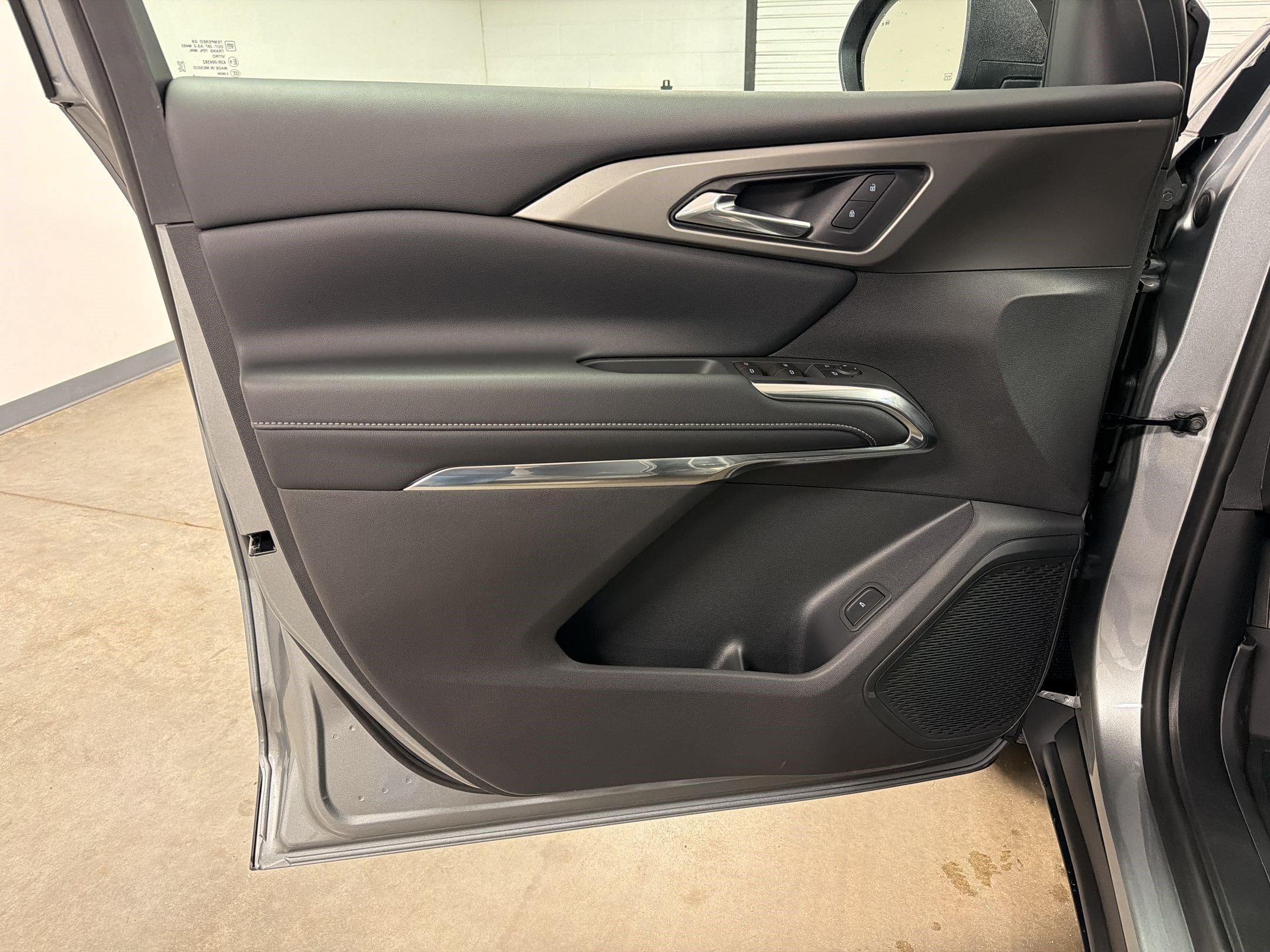 2026 Chevrolet Traverse LT - Photo 20