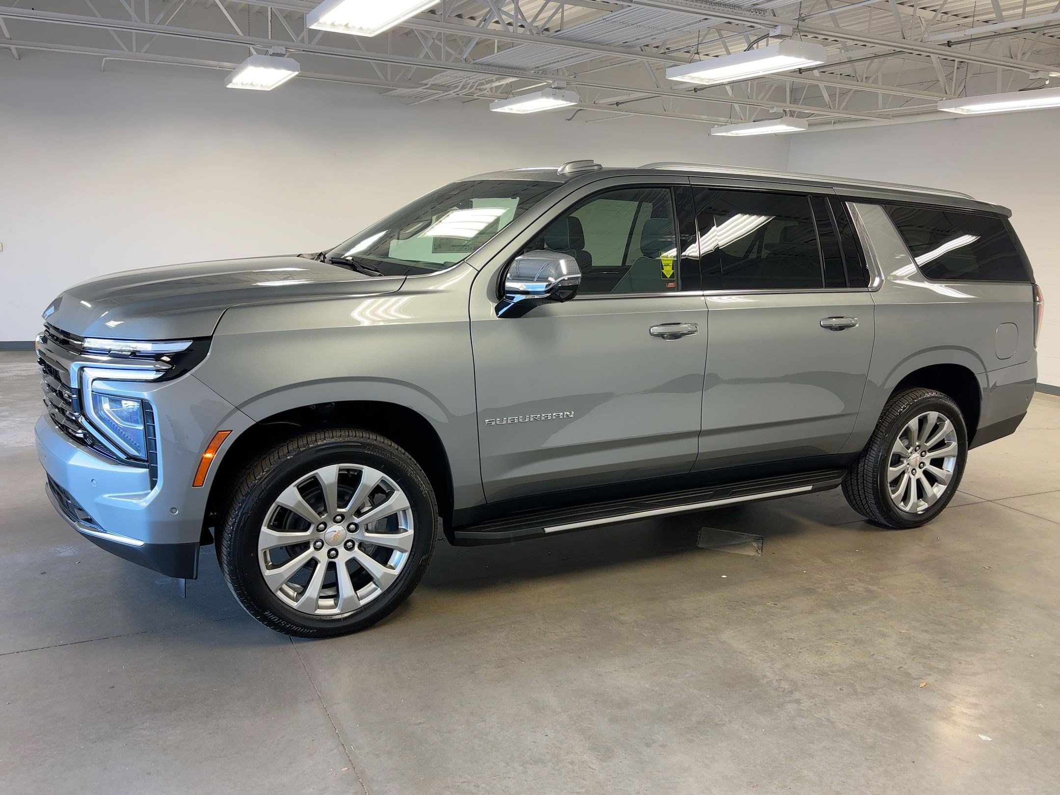 2026 Chevrolet Suburban Premier - Photo 21