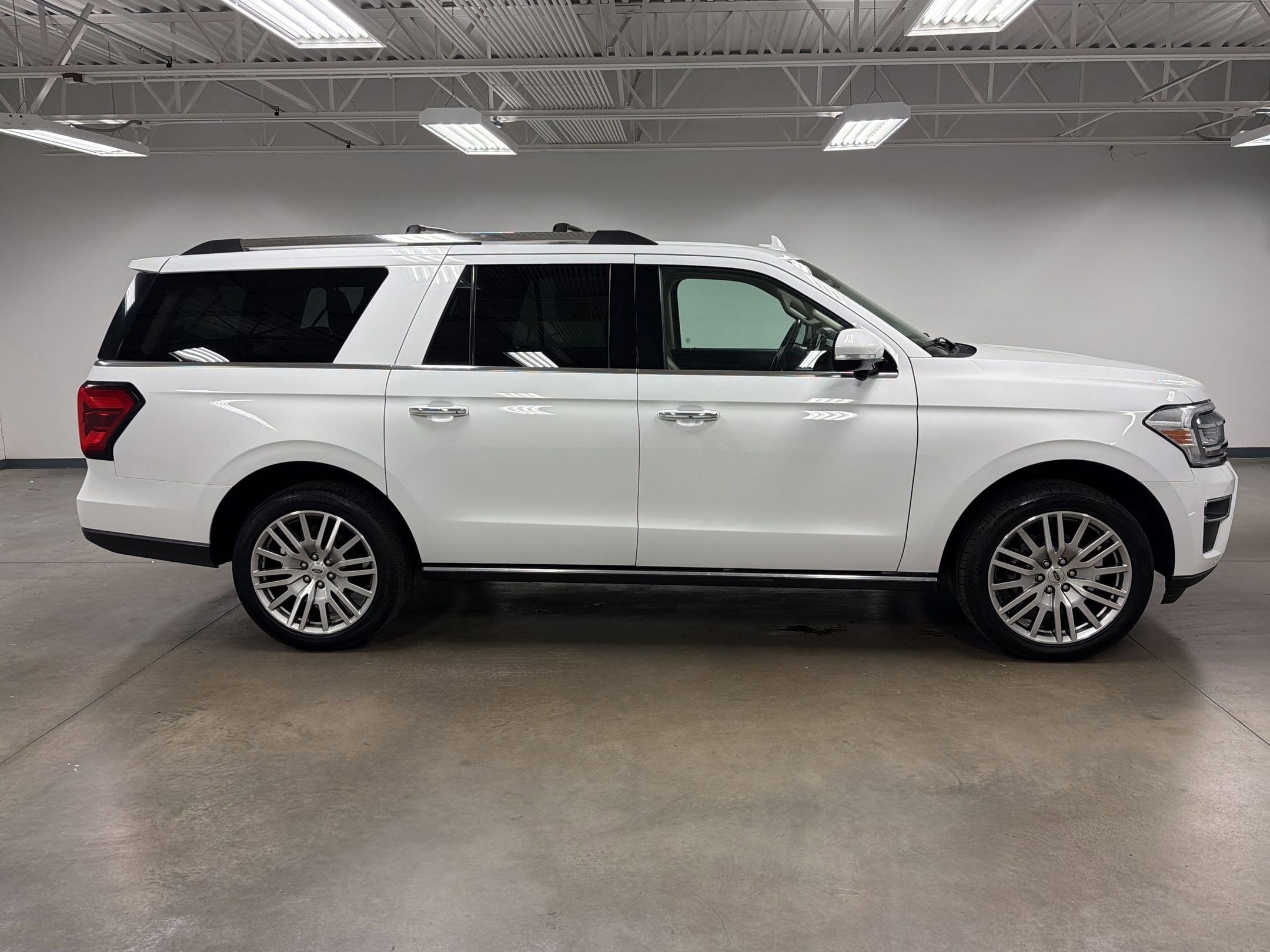 2023 Ford Expedition Limited MAX photo 6