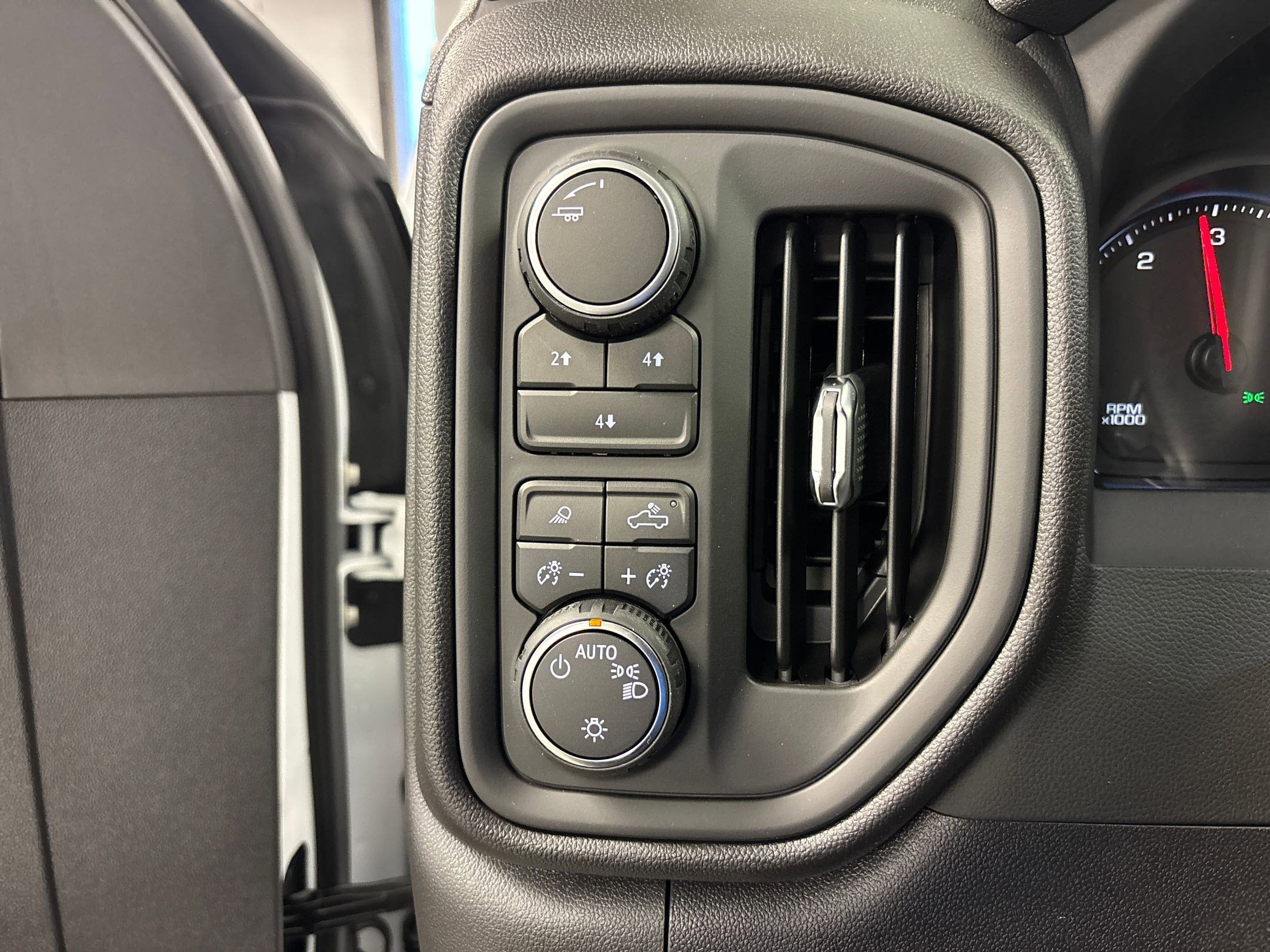 2025 Chevrolet Silverado 3500 HD Work Truck - Photo 30