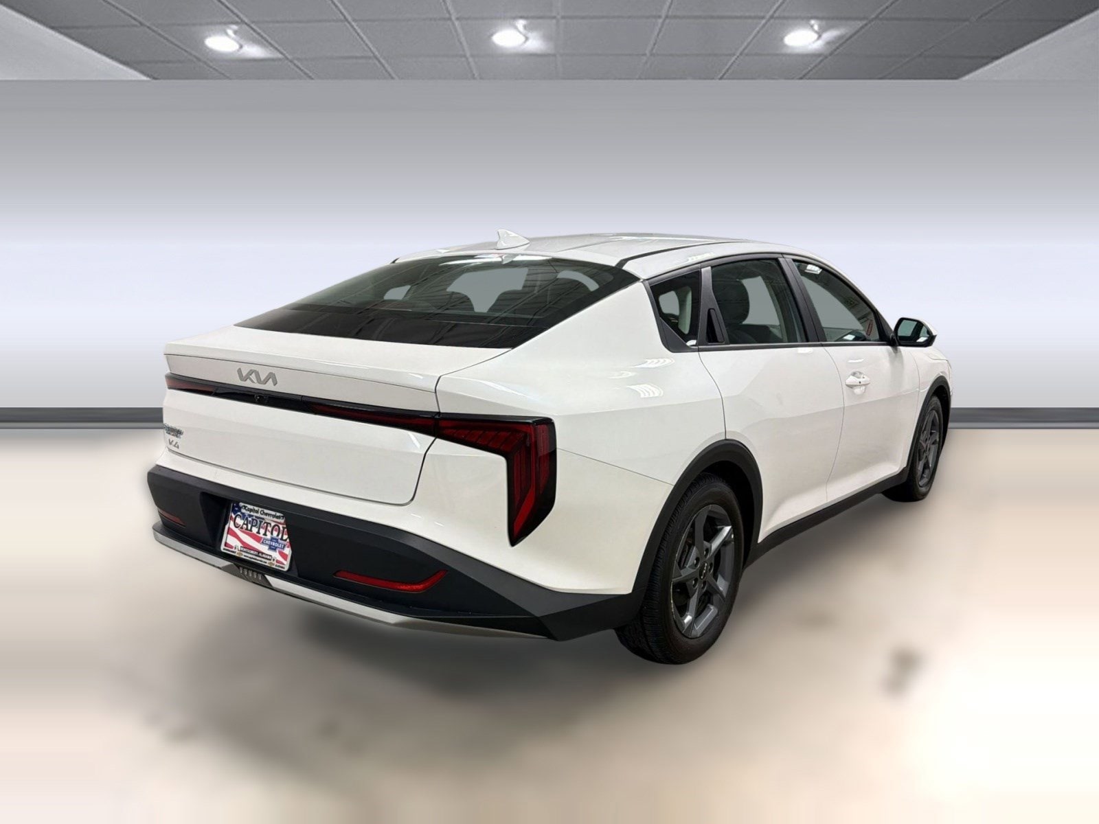 2025 Kia K4 LXS photo 3