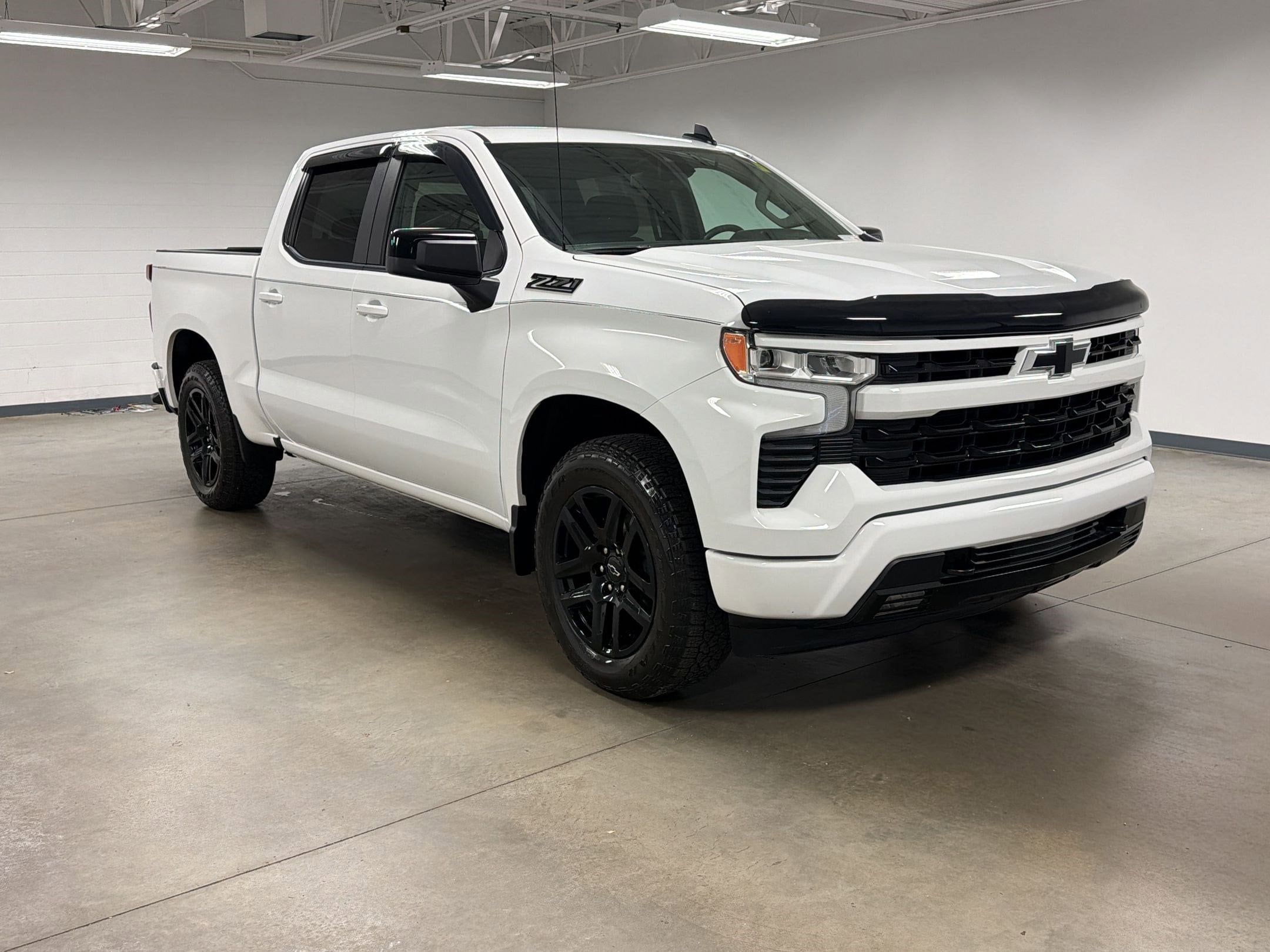2023 Chevrolet Silverado 1500 RST photo 5