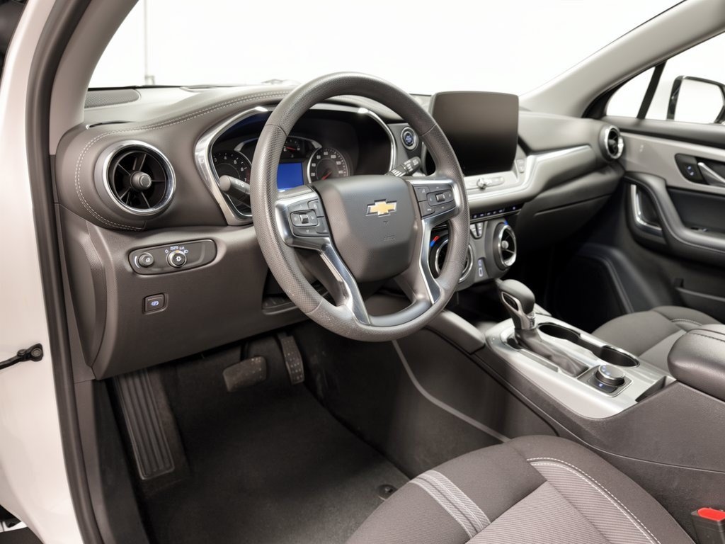 Used 2025 Chevrolet Blazer 2LT SUV