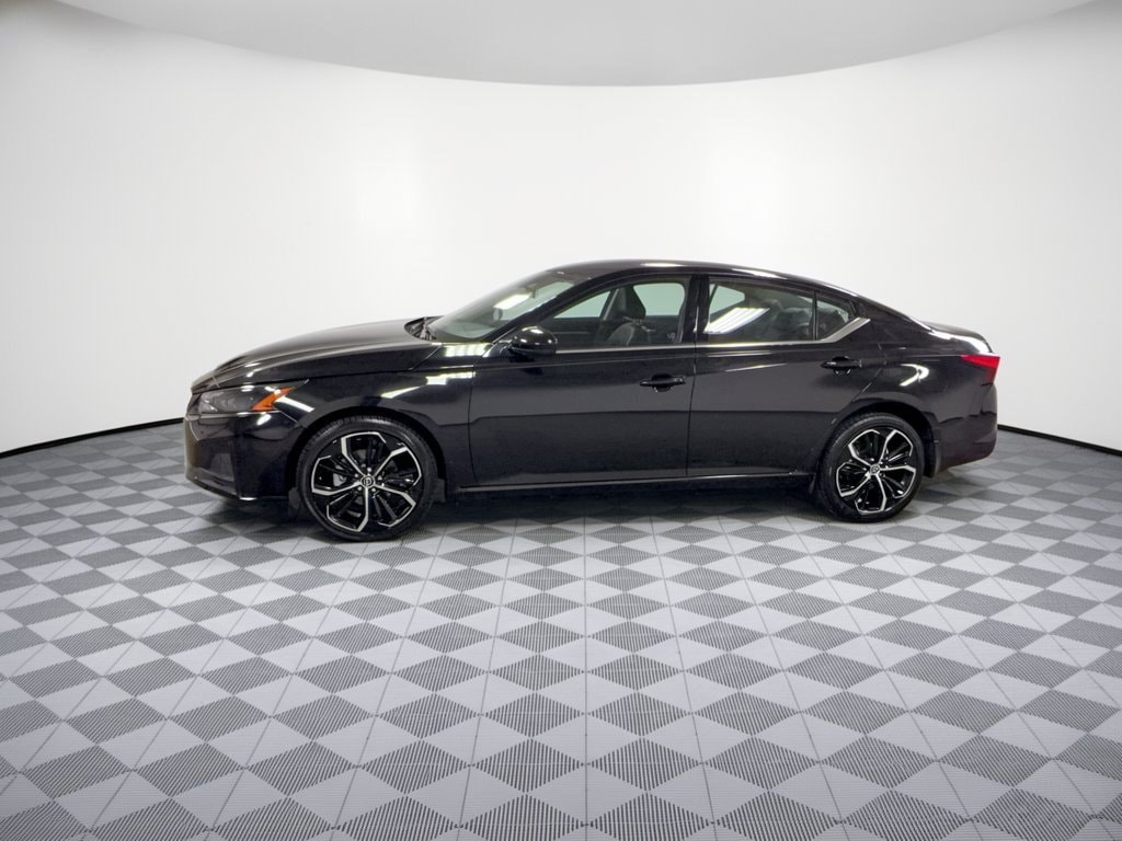 Used 2025 Nissan Altima SR