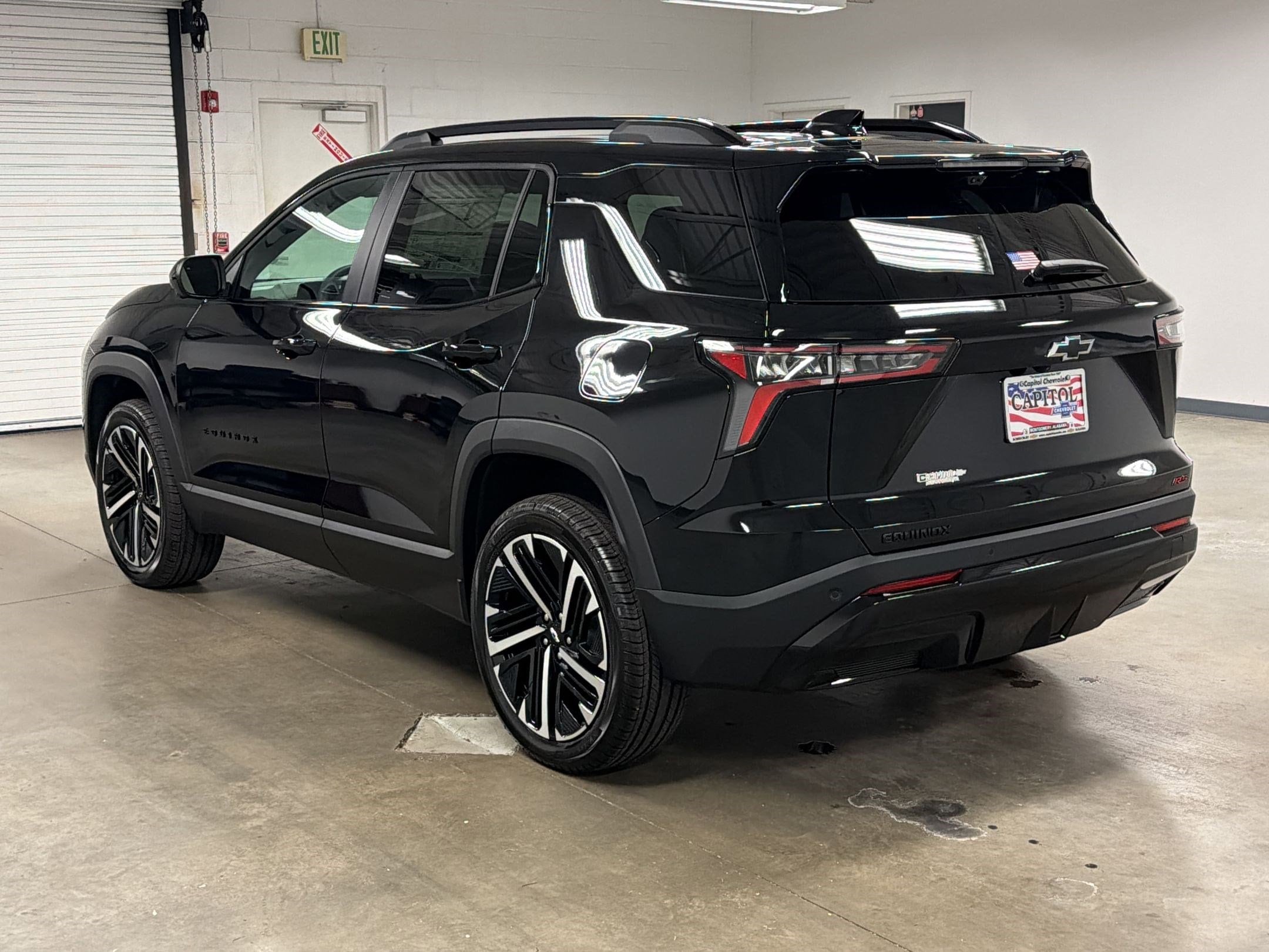 2026 Chevrolet Equinox RS photo 2