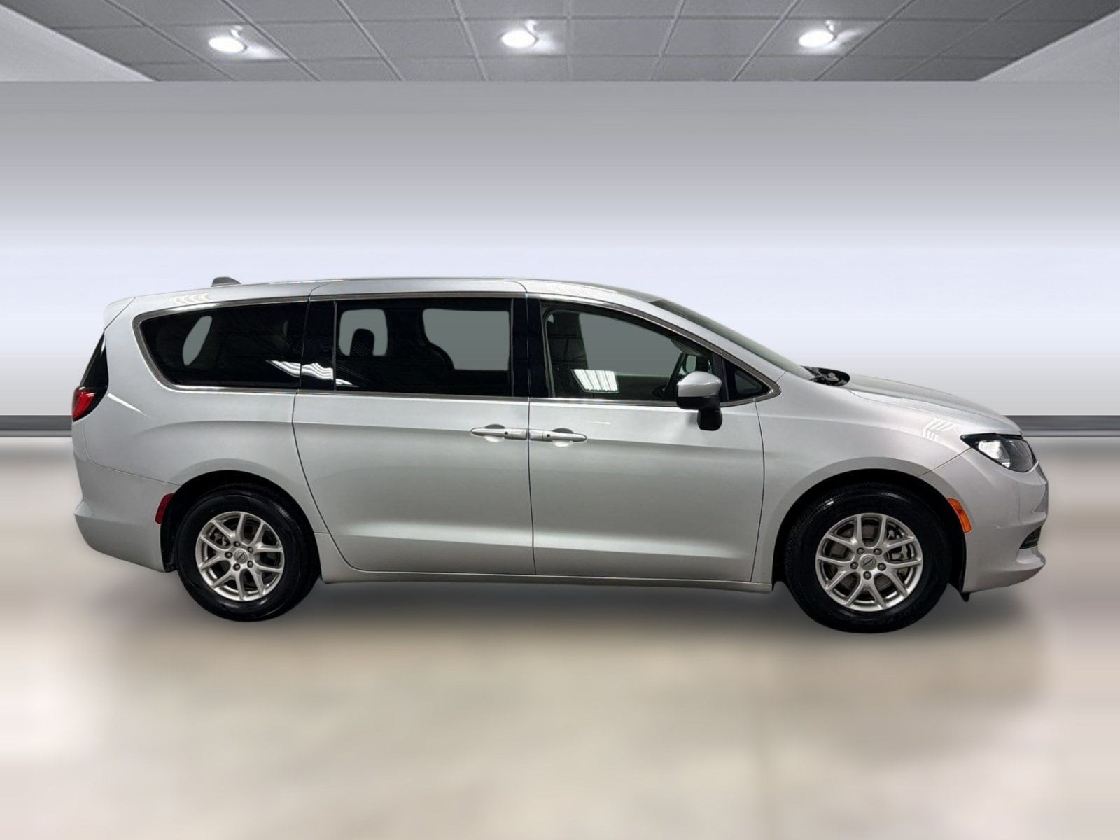 Voyager LX Minivan