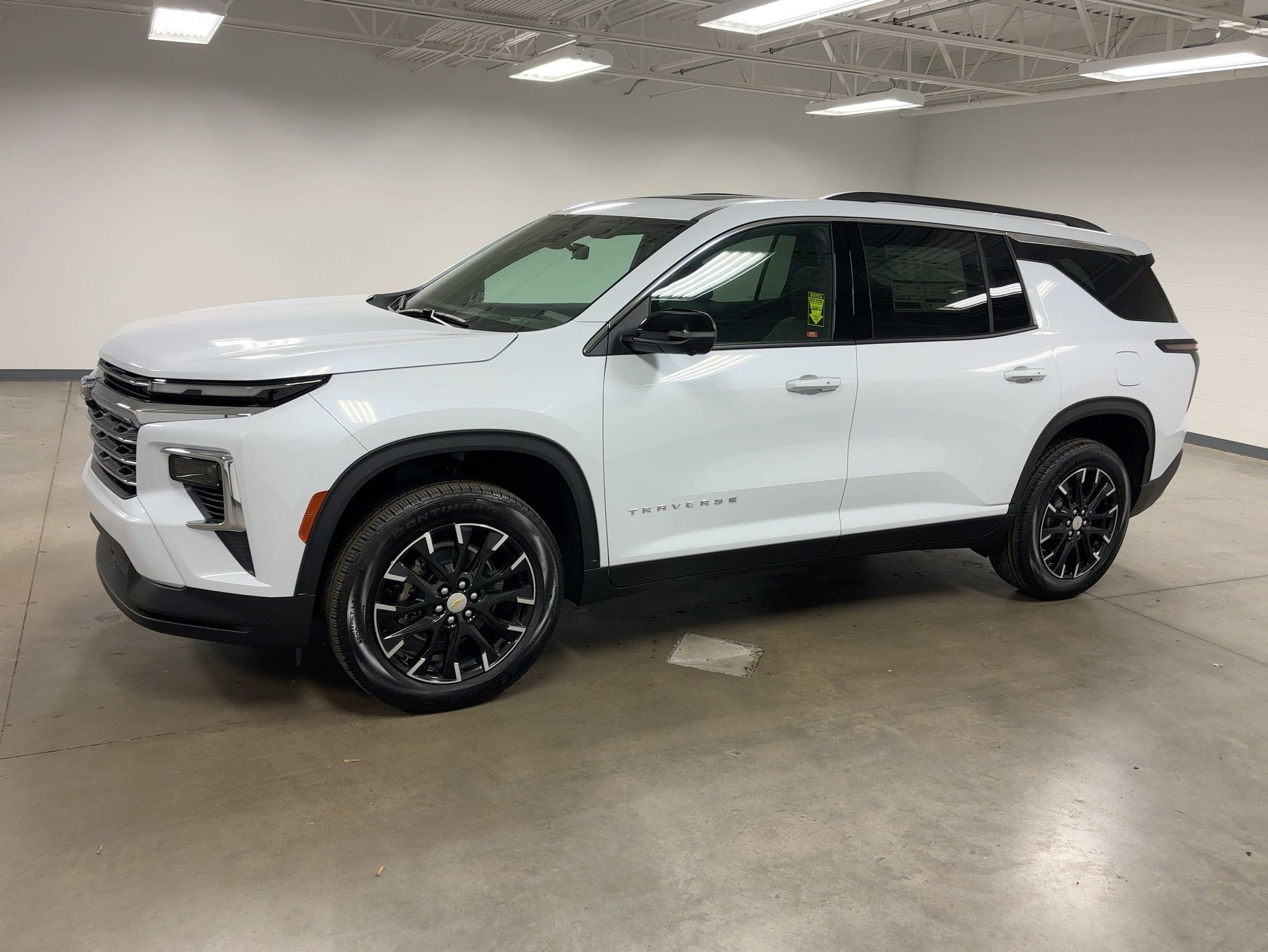 2026 Chevrolet Traverse LT - Photo 18