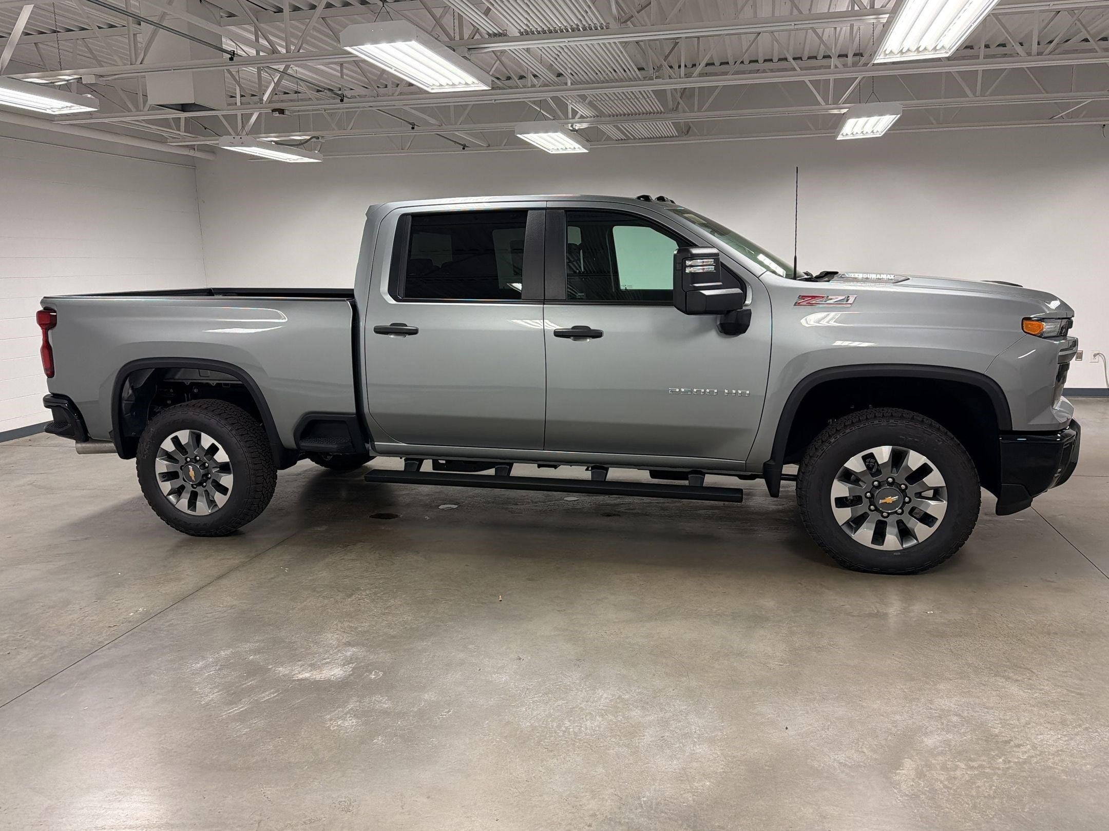 2026 Chevrolet Silverado 2500 HD Custom photo 6