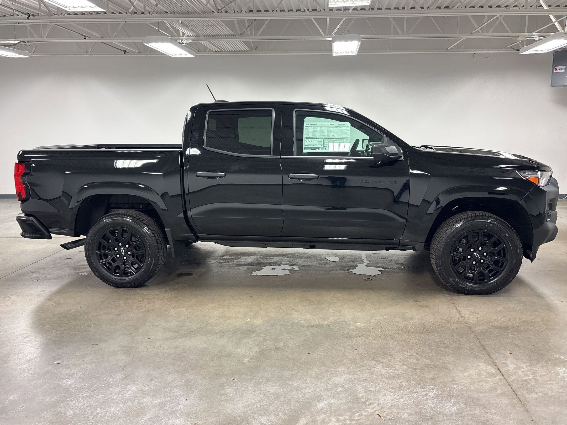 2026 Chevrolet Colorado WT photo 6