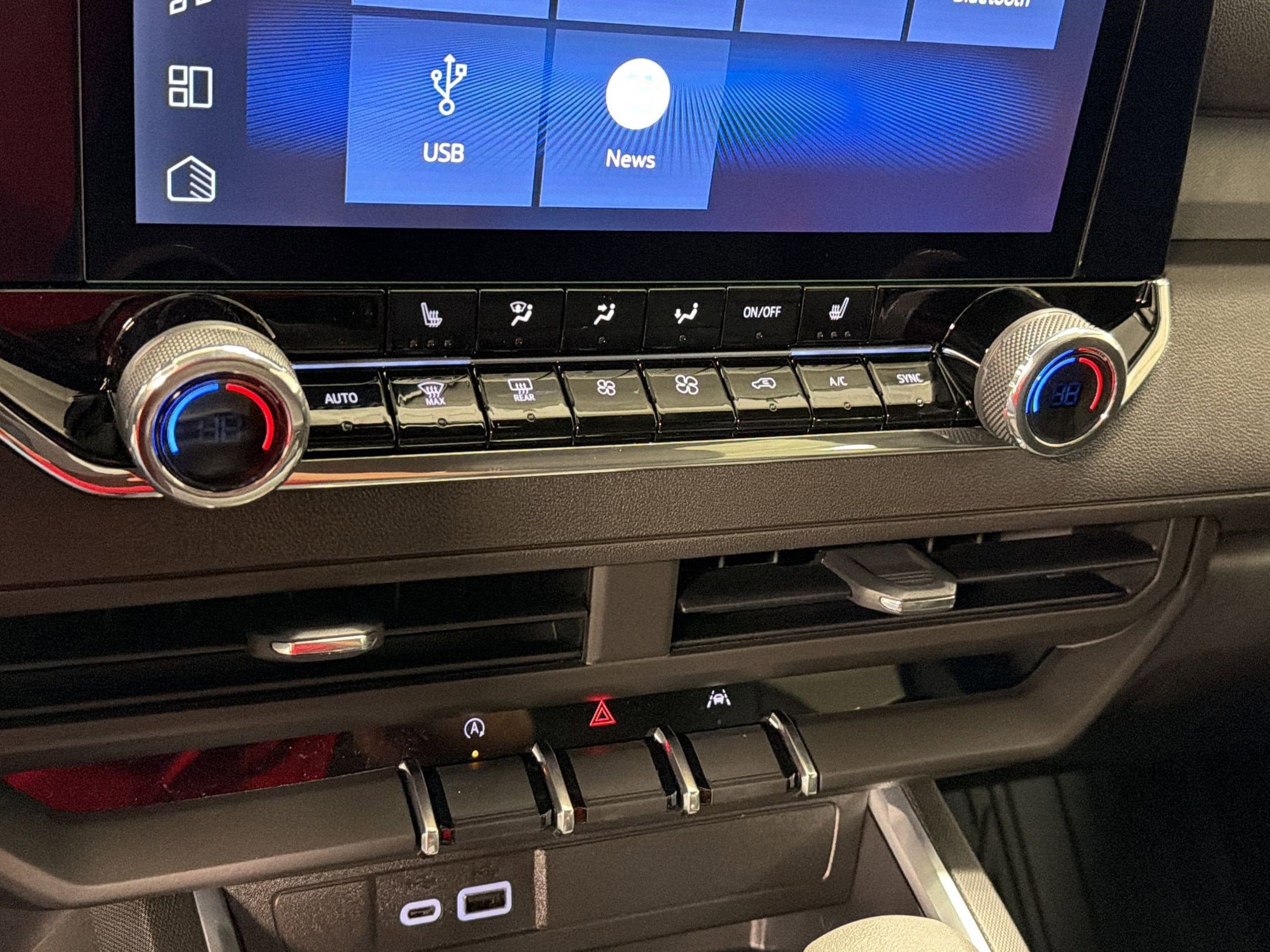 2026 Chevrolet Colorado Trail Boss - Photo 18