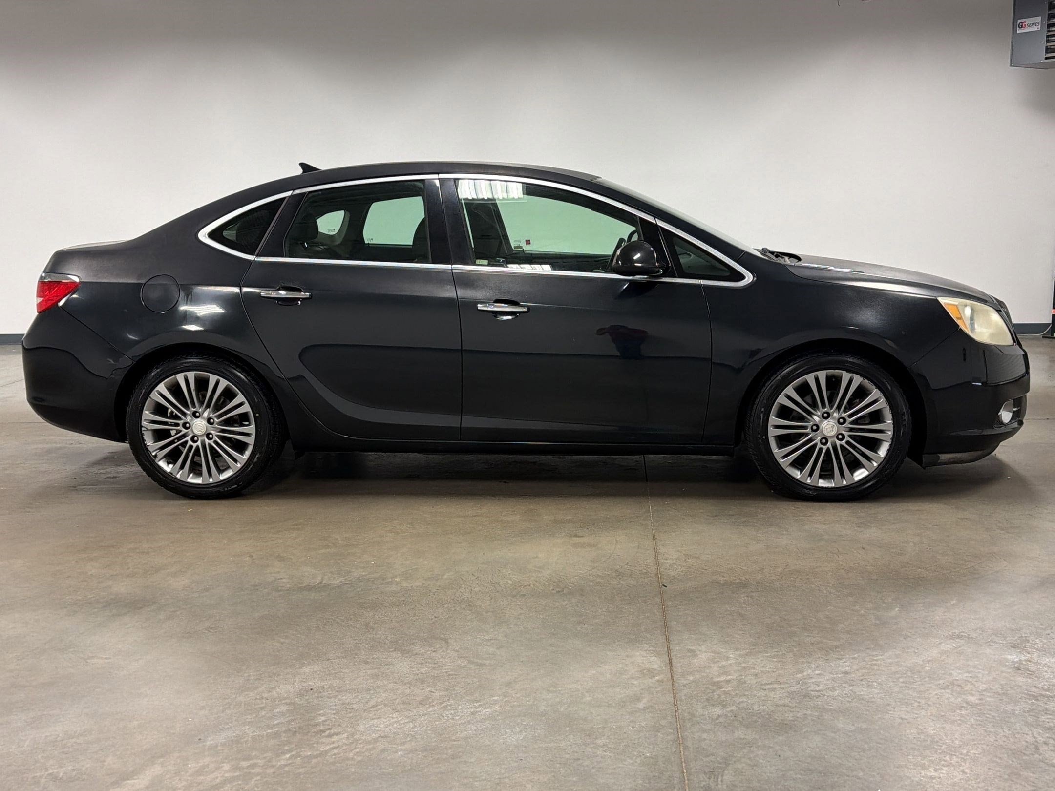 Verano Leather Group Car