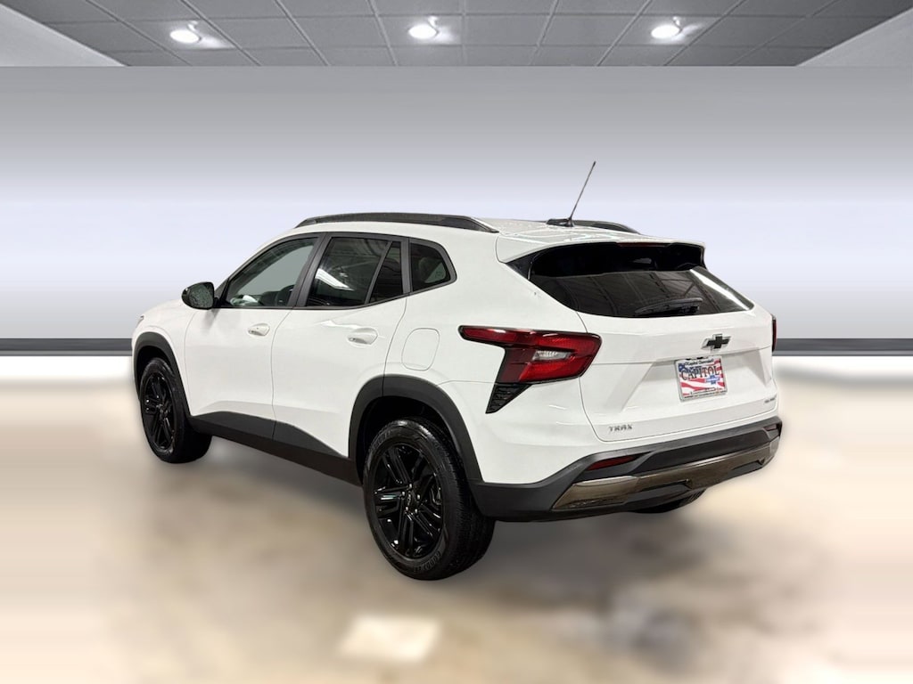 Used 2025 Chevrolet Trax Activ SUV