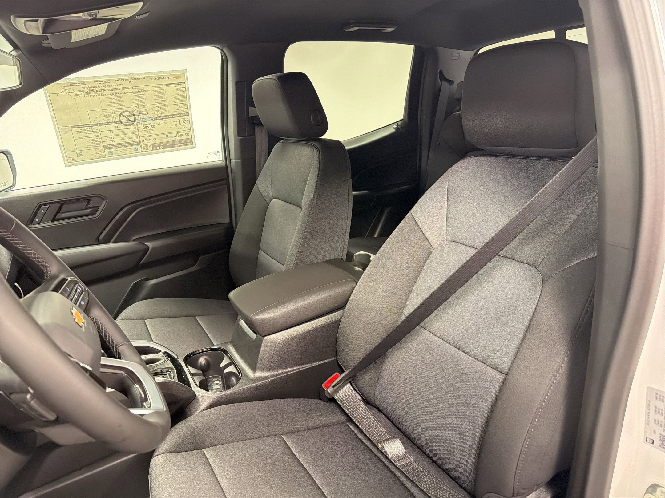 2026 Chevrolet Colorado WT photo 4