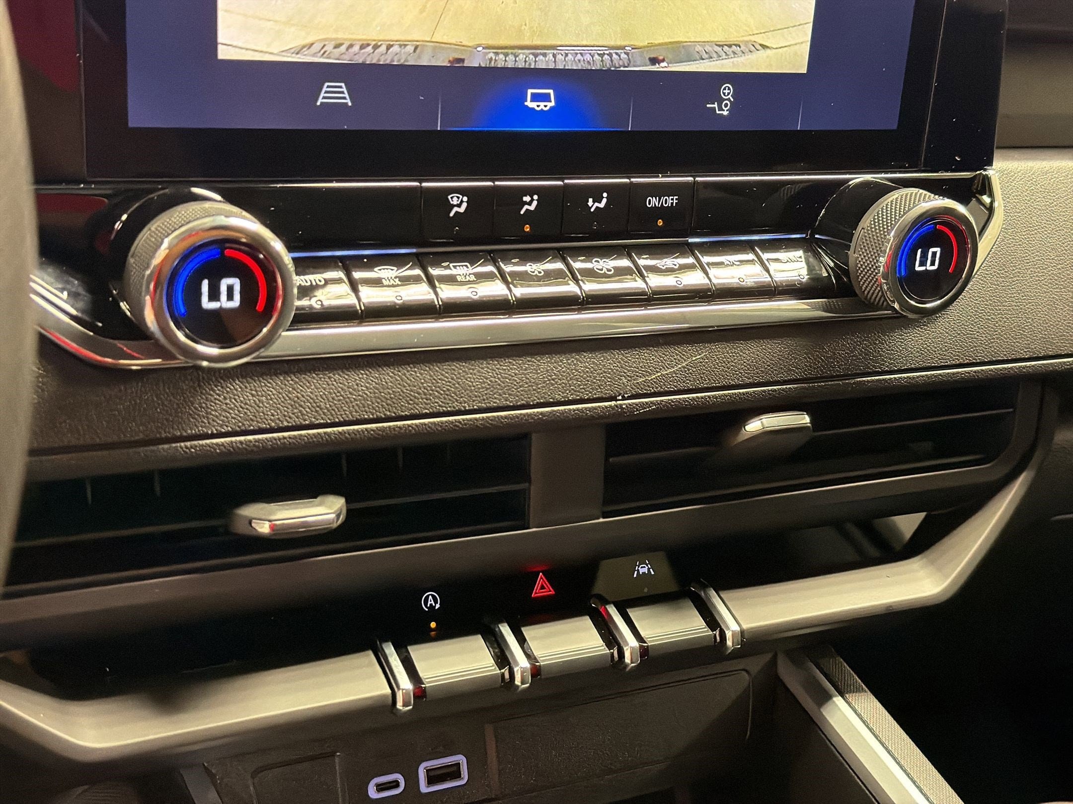 2026 Chevrolet Colorado Trail Boss - Photo 16