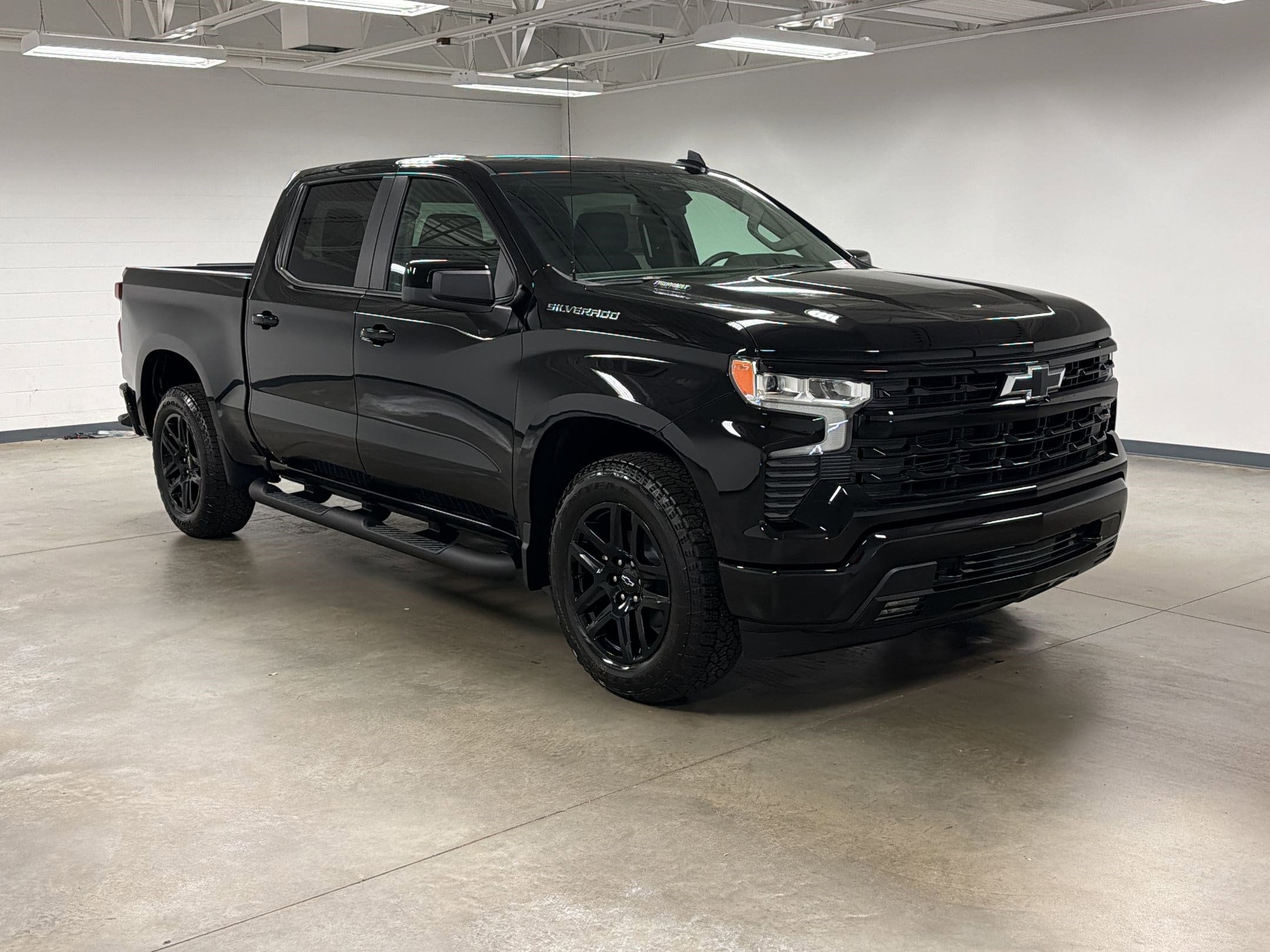 2026 Chevrolet Silverado 1500 RST photo 5