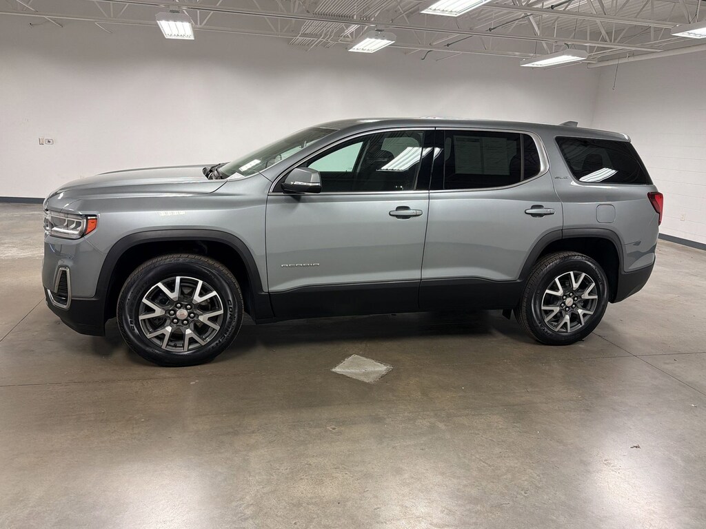 Used 2023 GMC Acadia SLE SUV