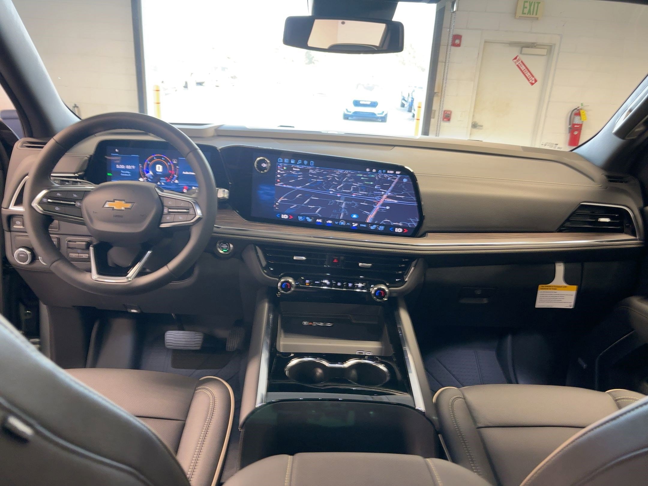 2026 Chevrolet Suburban Premier - Photo 16