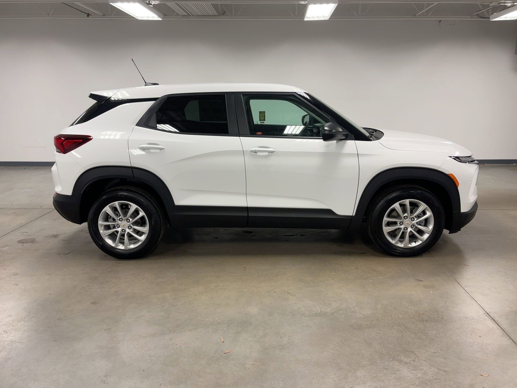 2026 Chevrolet Trailblazer LS photo 6