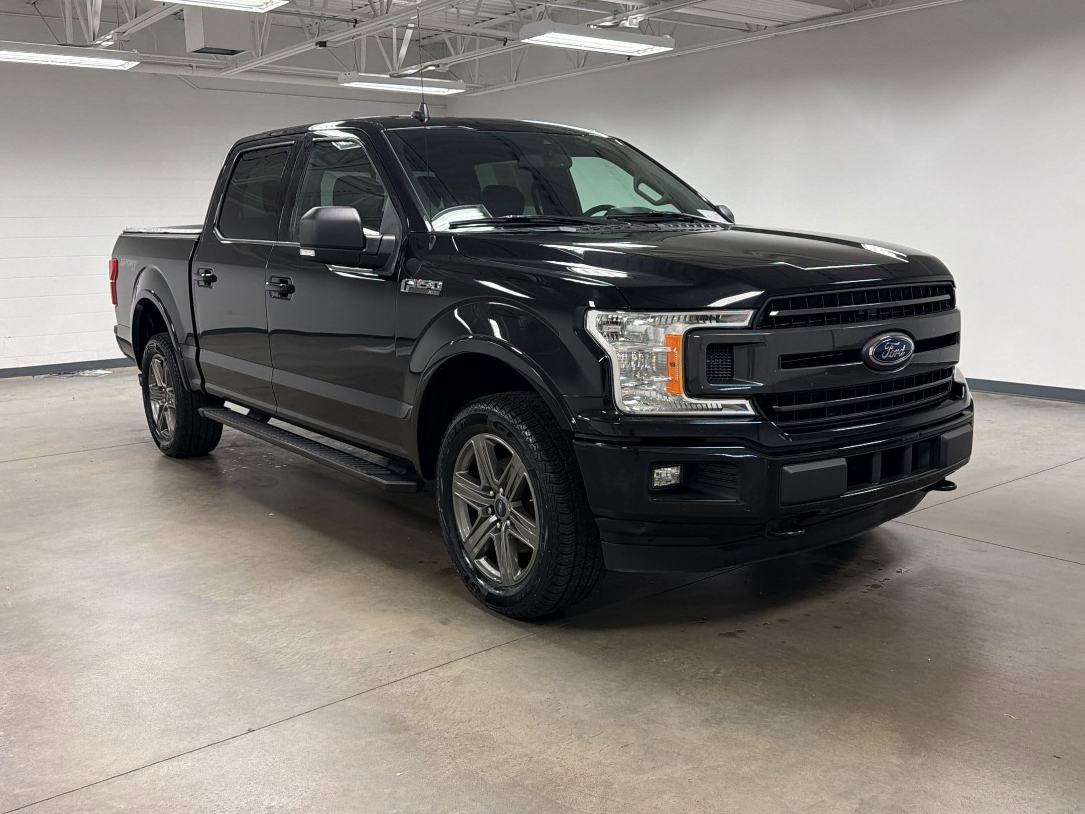 2020 Ford F-150 XLT photo 4