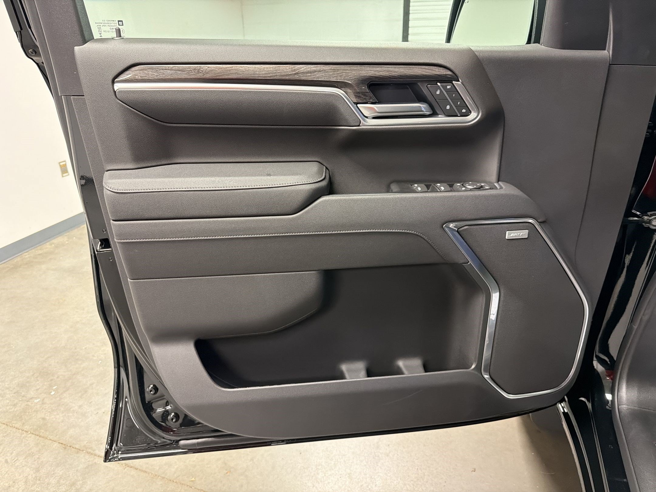 2026 Chevrolet Silverado 1500 LTZ - Photo 16
