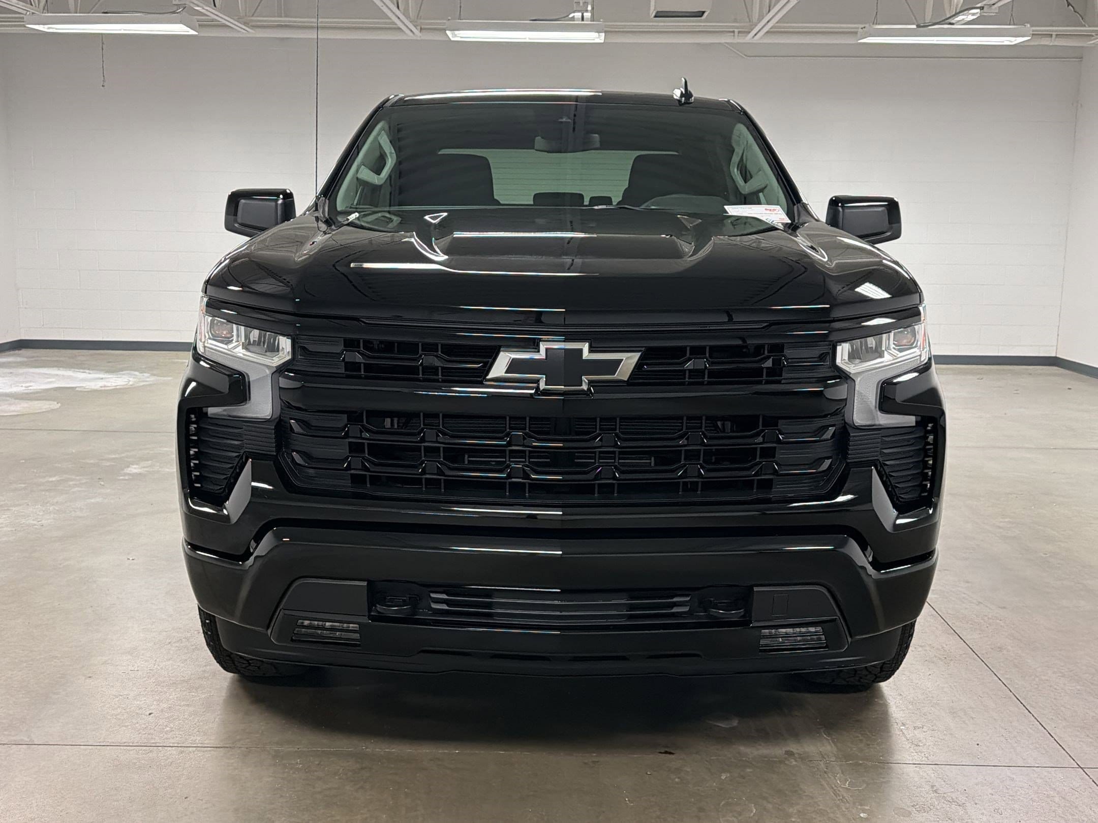 2026 Chevrolet Silverado 1500 RST photo 4
