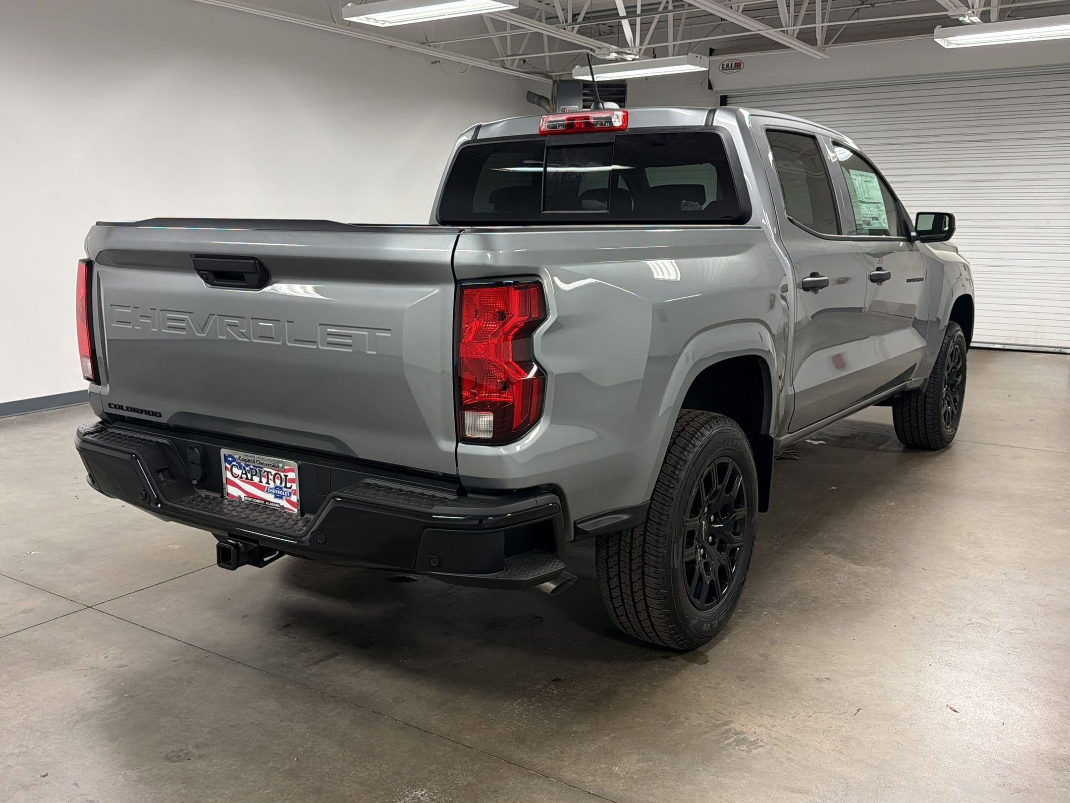 2026 Chevrolet Colorado WT photo 3