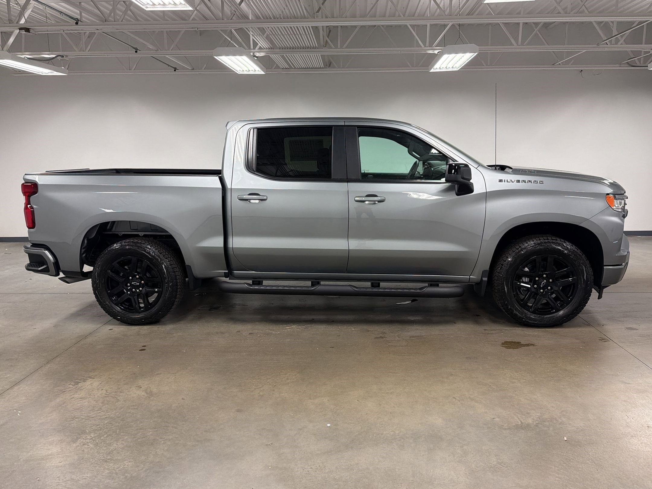 2026 Chevrolet Silverado 1500 RST photo 5