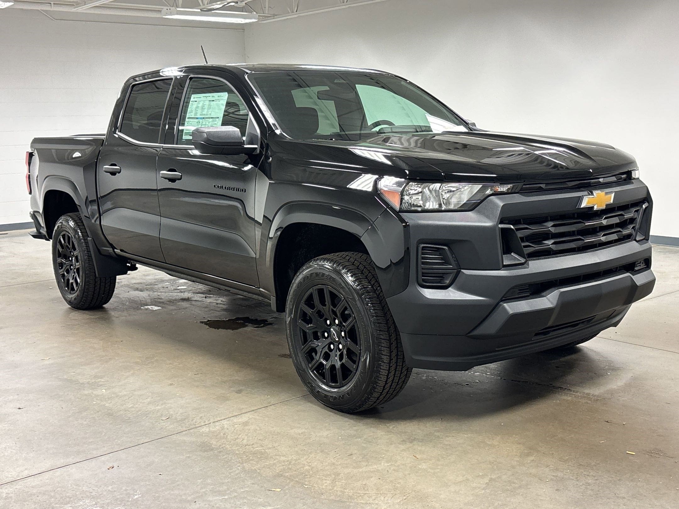 2026 Chevrolet Colorado WT photo 5